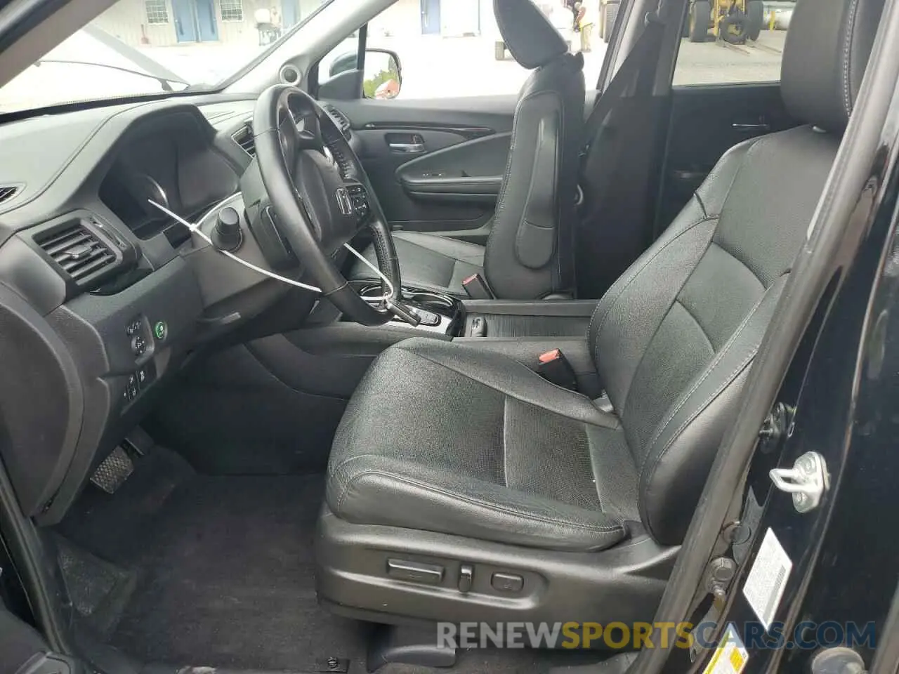 7 Photograph of a damaged car 5FNYF6H06NB001882 HONDA PILOT 2022