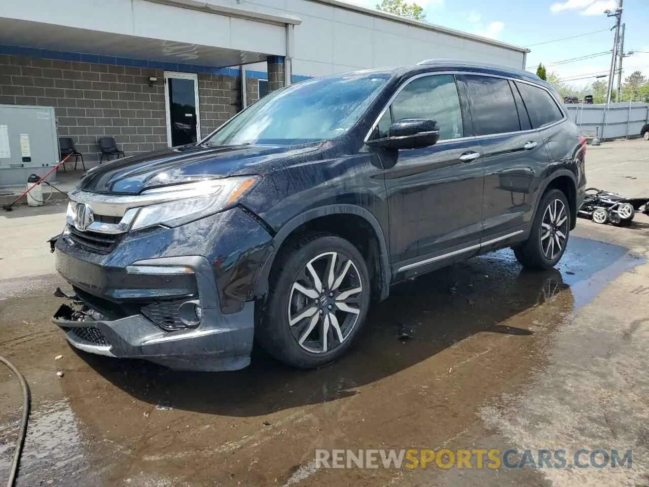 1 Photograph of a damaged car 5FNYF6H06NB030069 HONDA PILOT 2022