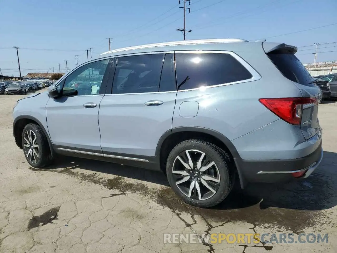 2 Photograph of a damaged car 5FNYF6H06NB039385 HONDA PILOT 2022