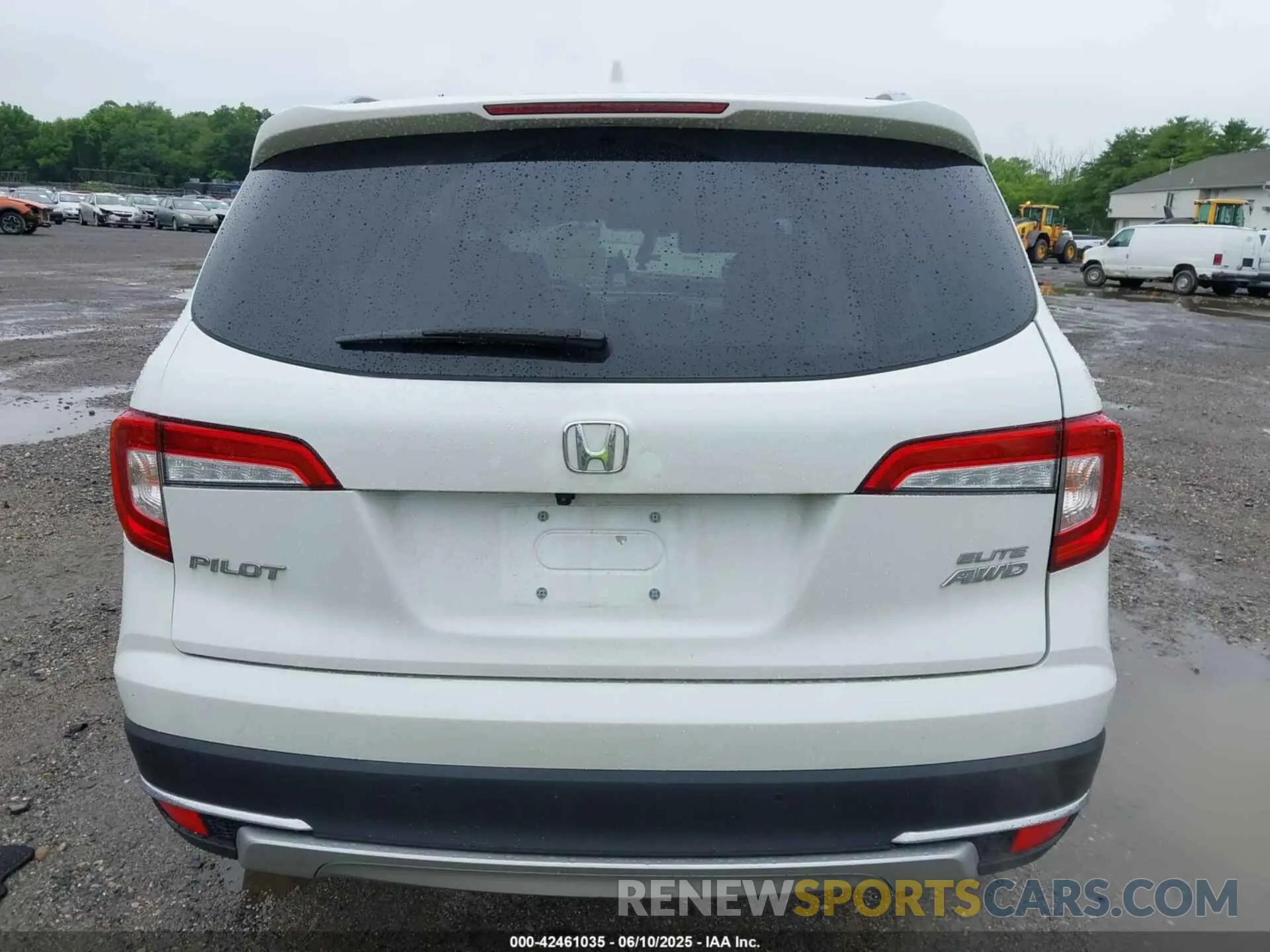 16 Photograph of a damaged car 5FNYF6H06NB061838 HONDA PILOT 2022