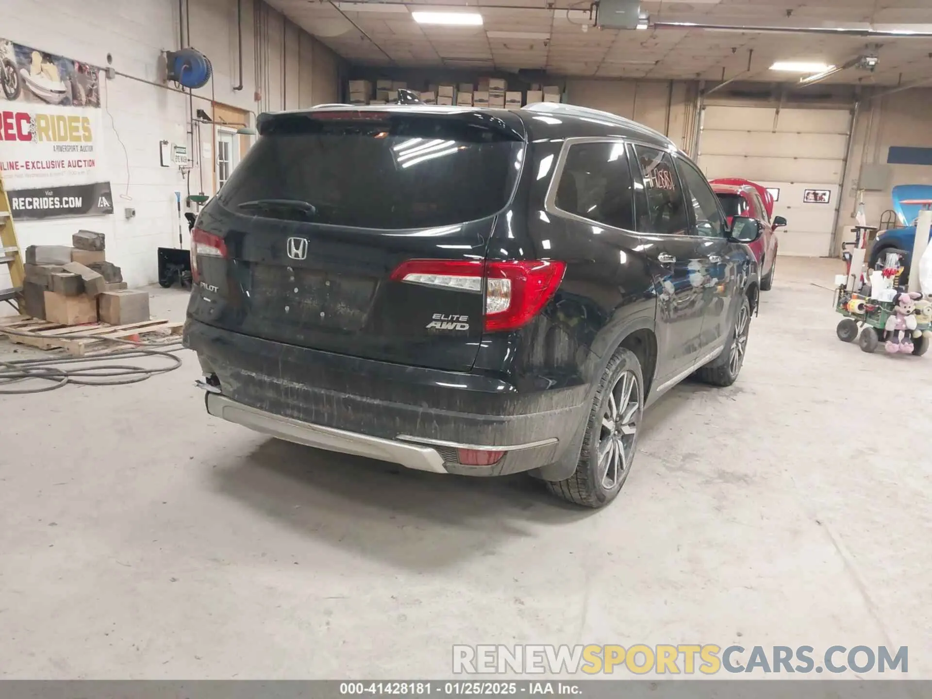 4 Photograph of a damaged car 5FNYF6H07NB093519 HONDA PILOT 2022