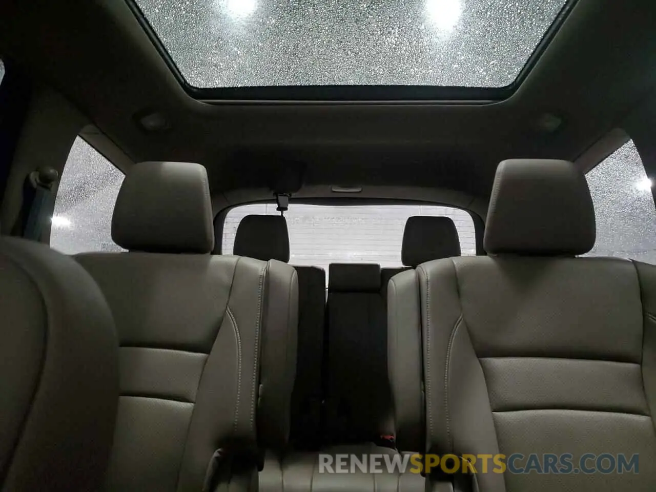10 Photograph of a damaged car 5FNYF6H09NB072333 HONDA PILOT 2022