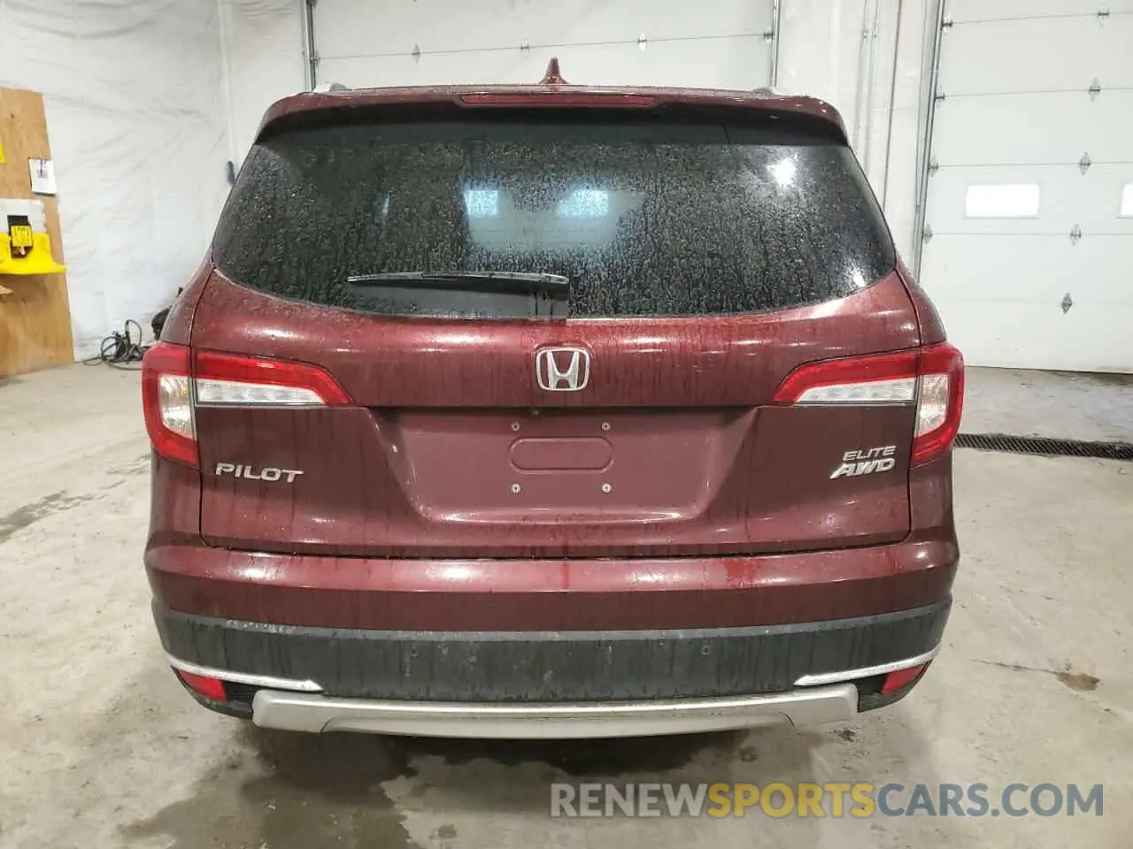 6 Photograph of a damaged car 5FNYF6H09NB072333 HONDA PILOT 2022
