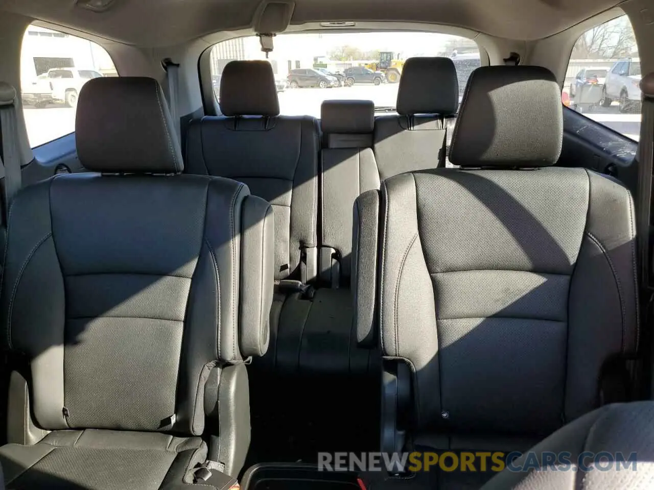 10 Photograph of a damaged car 5FNYF6H0XNB060420 HONDA PILOT 2022