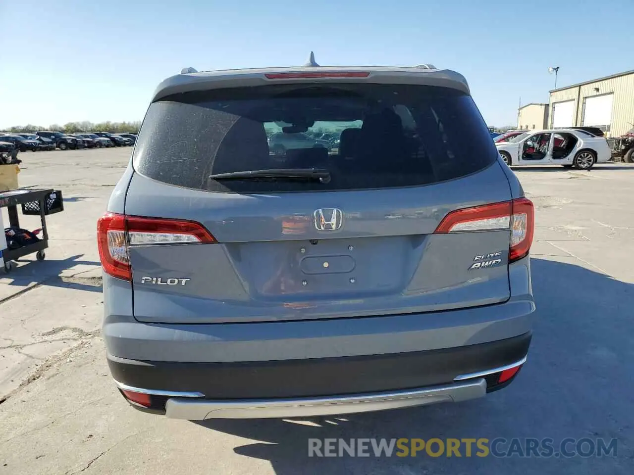 6 Photograph of a damaged car 5FNYF6H0XNB060420 HONDA PILOT 2022