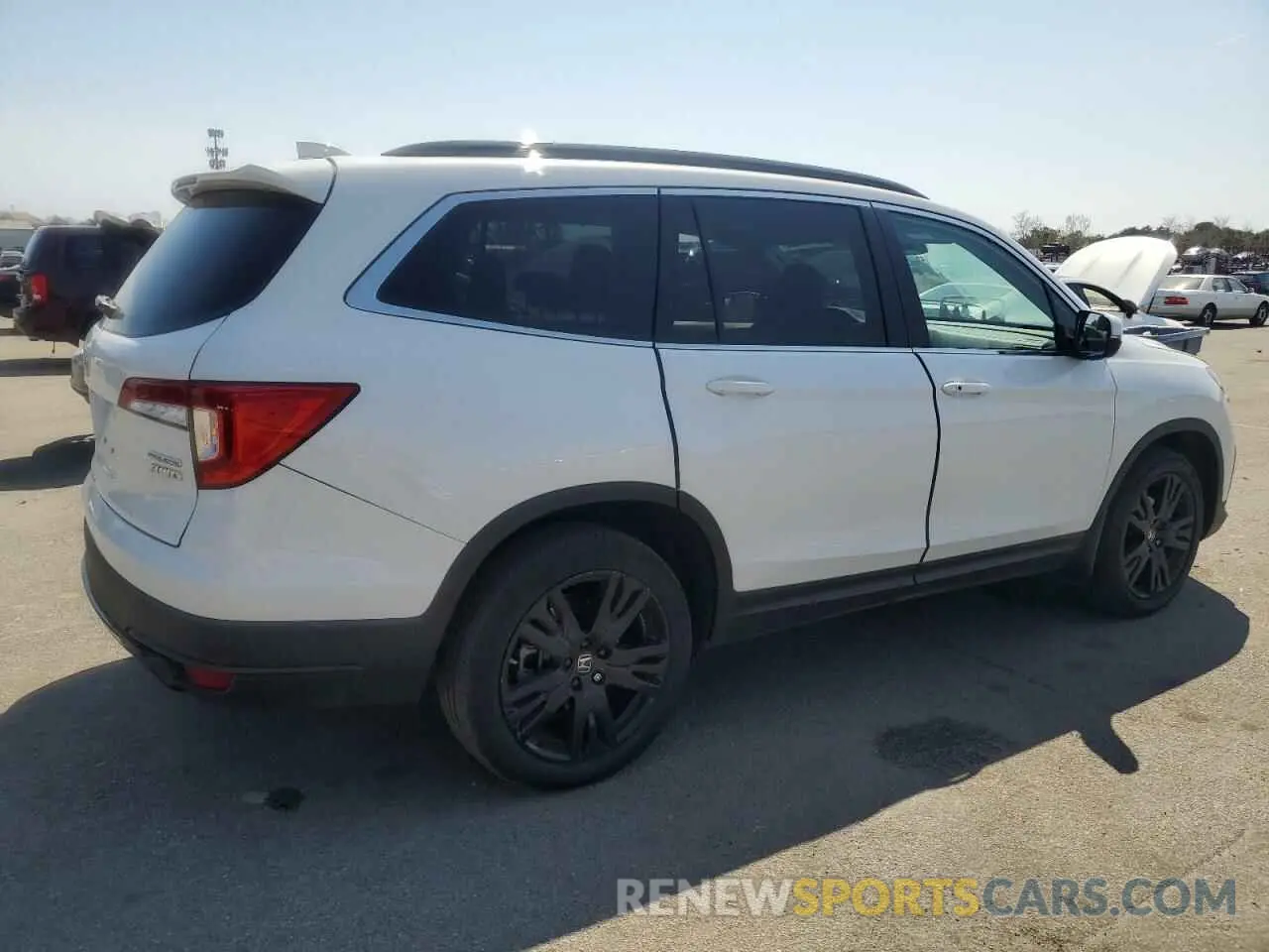 3 Photograph of a damaged car 5FNYF6H20NB076157 HONDA PILOT 2022