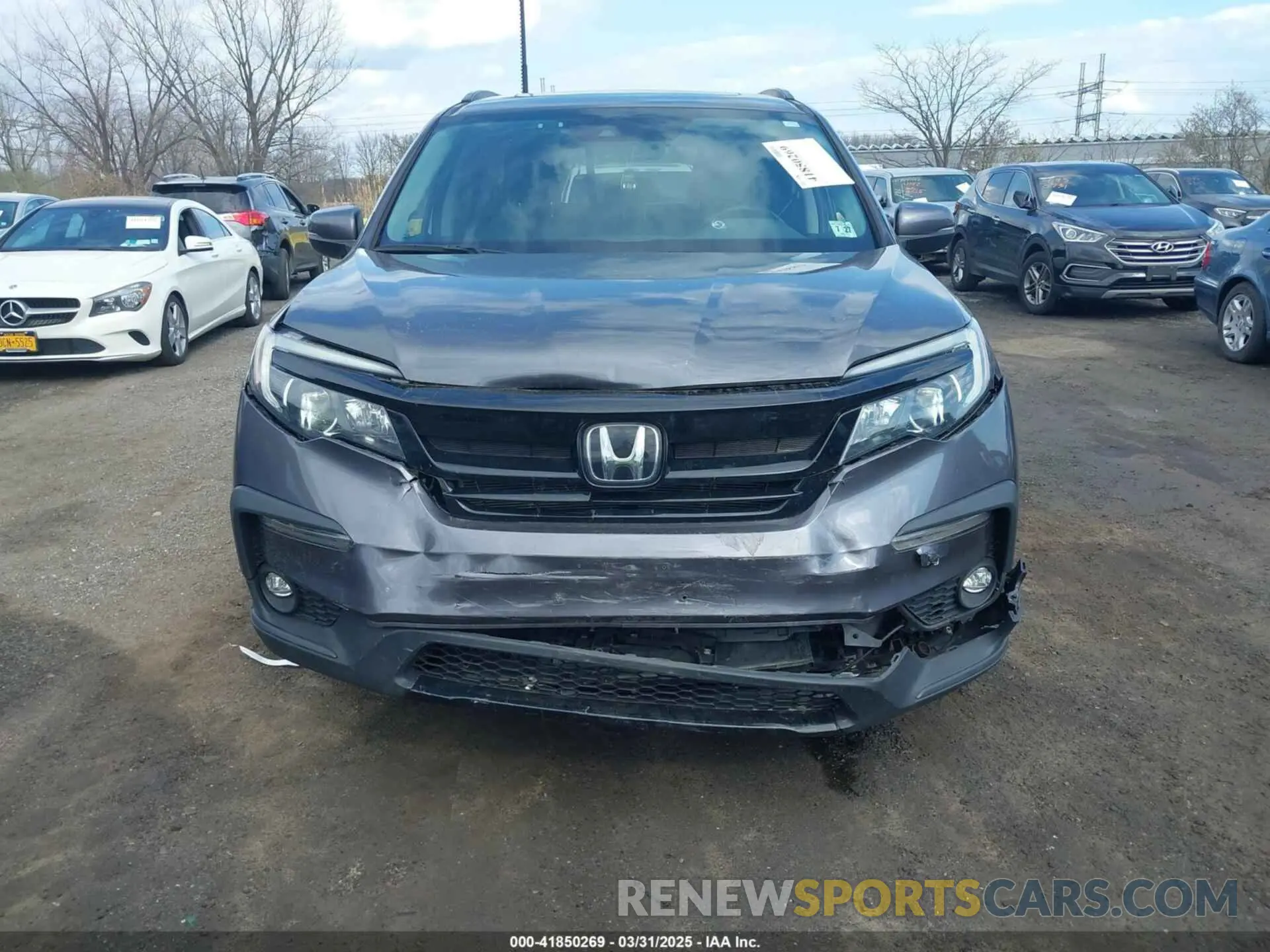 12 Photograph of a damaged car 5FNYF6H21NB053759 HONDA PILOT 2022