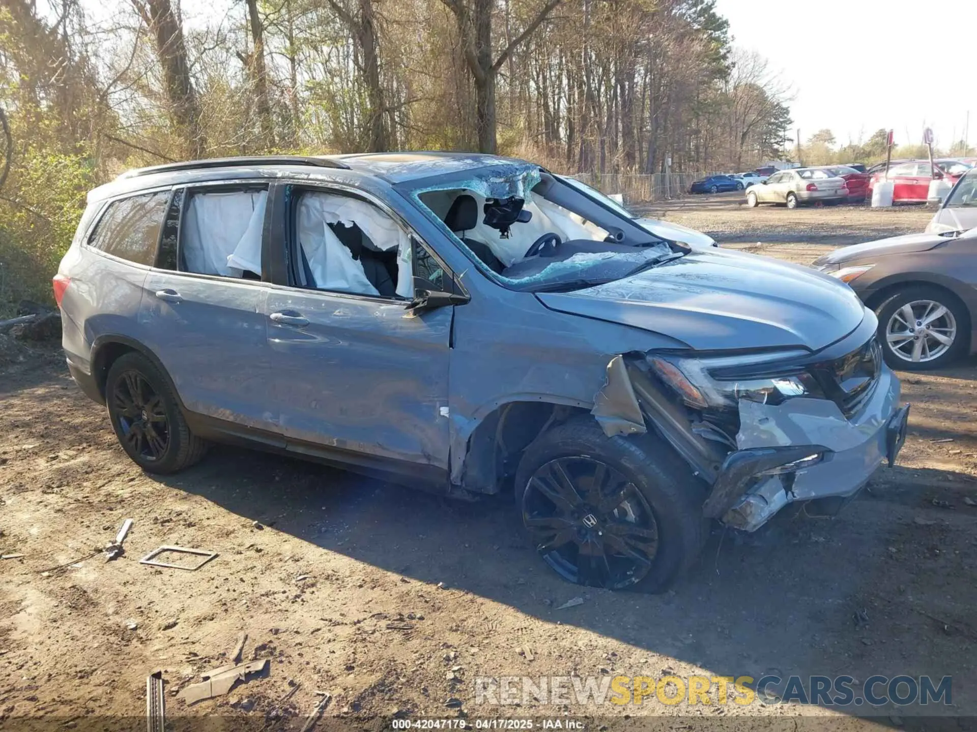 12 Photograph of a damaged car 5FNYF6H21NB089239 HONDA PILOT 2022