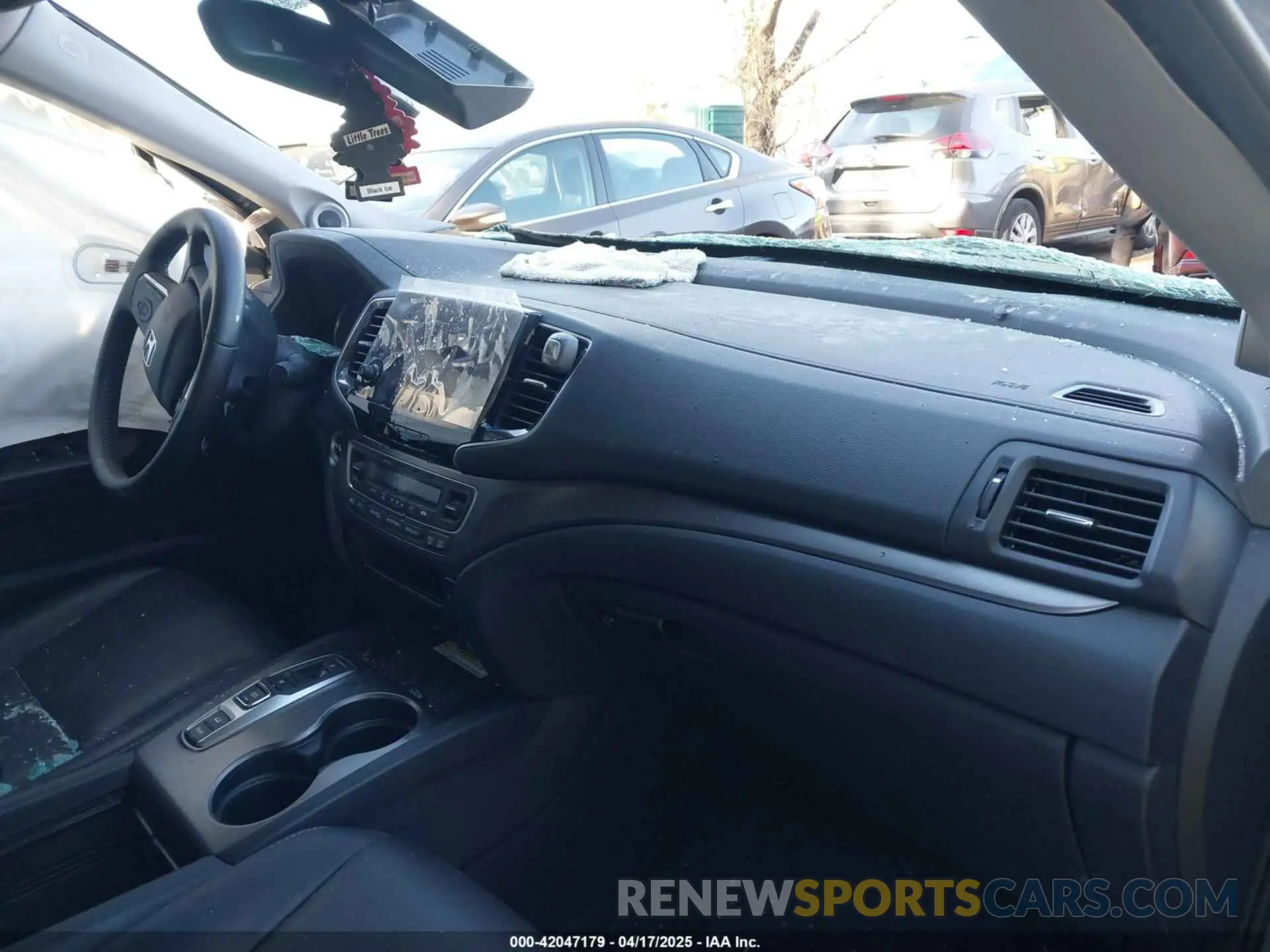 5 Photograph of a damaged car 5FNYF6H21NB089239 HONDA PILOT 2022