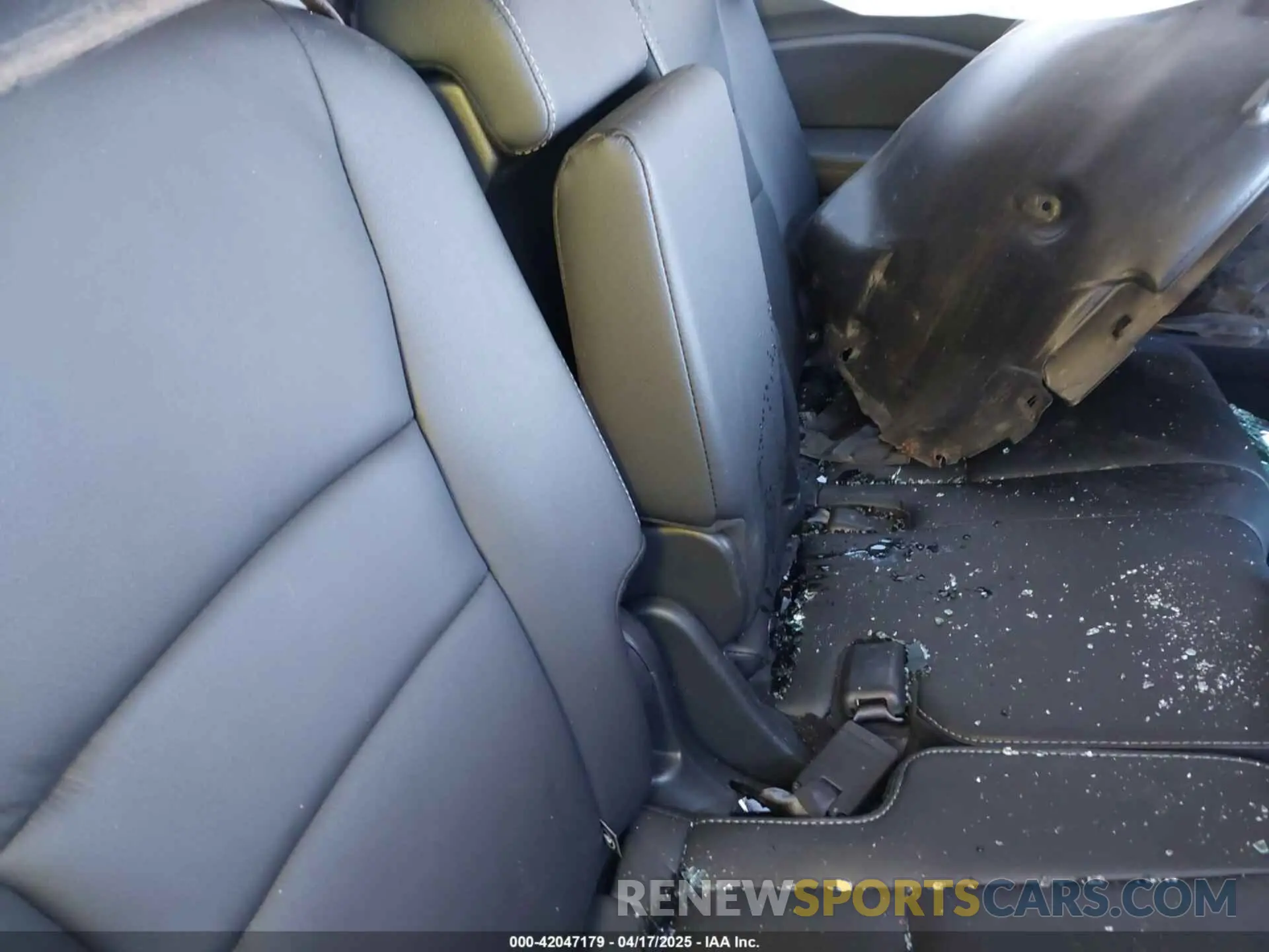 8 Photograph of a damaged car 5FNYF6H21NB089239 HONDA PILOT 2022