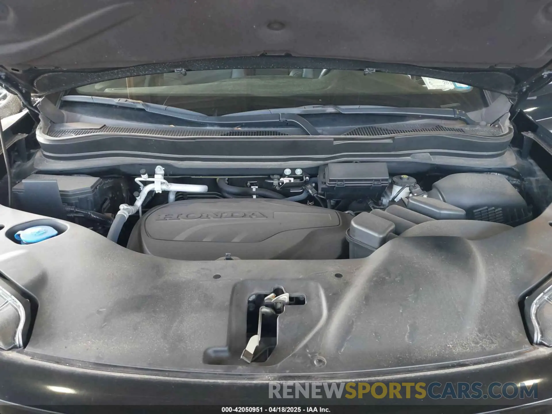 10 Photograph of a damaged car 5FNYF6H23NB050829 HONDA PILOT 2022