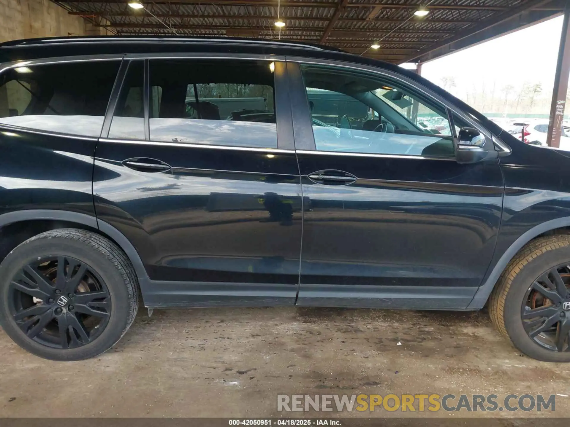 12 Photograph of a damaged car 5FNYF6H23NB050829 HONDA PILOT 2022