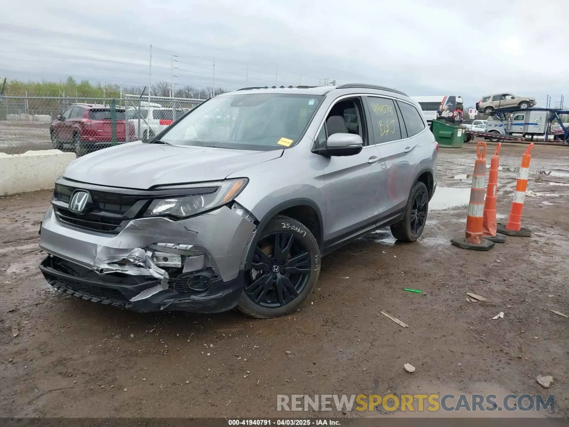 2 Photograph of a damaged car 5FNYF6H23NB066500 HONDA PILOT 2022