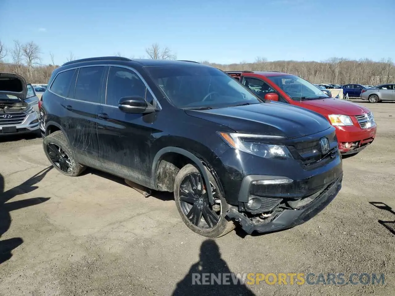4 Photograph of a damaged car 5FNYF6H23NB097164 HONDA PILOT 2022