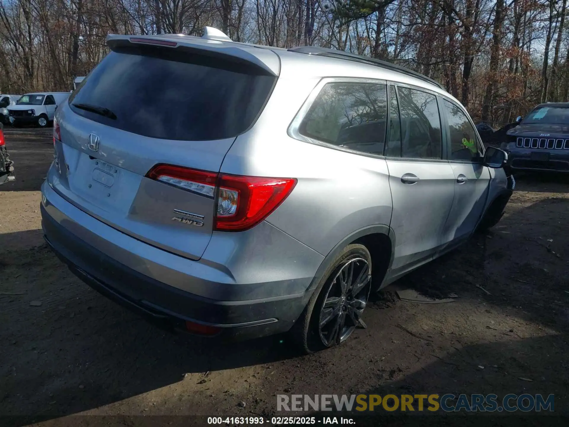 4 Photograph of a damaged car 5FNYF6H24NB062410 HONDA PILOT 2022