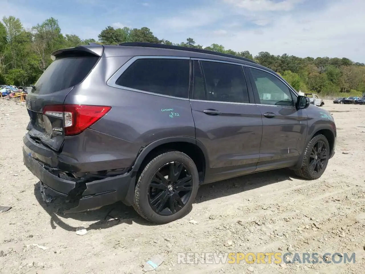 3 Photograph of a damaged car 5FNYF6H24NB084178 HONDA PILOT 2022