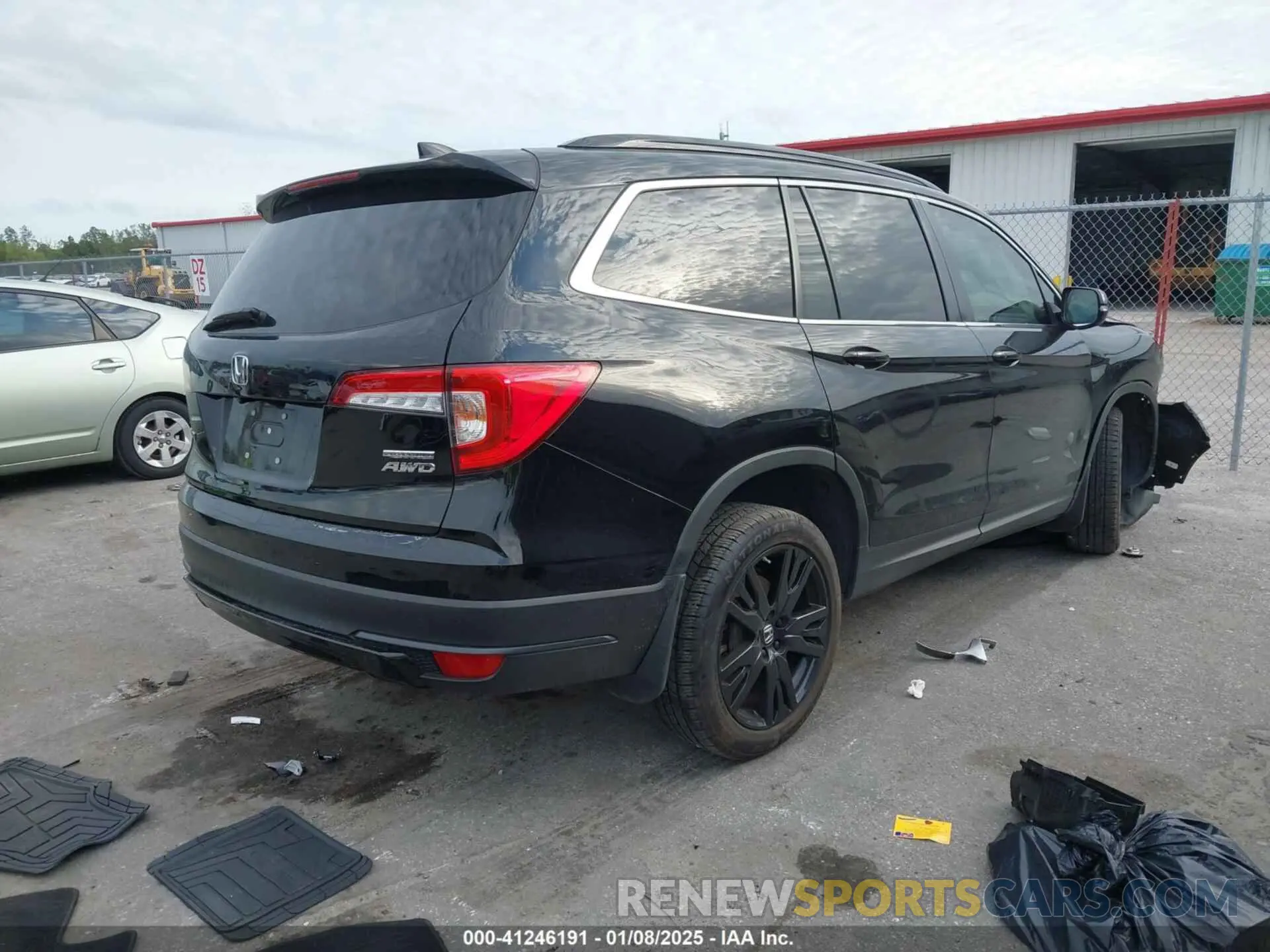 4 Photograph of a damaged car 5FNYF6H24NB098940 HONDA PILOT 2022