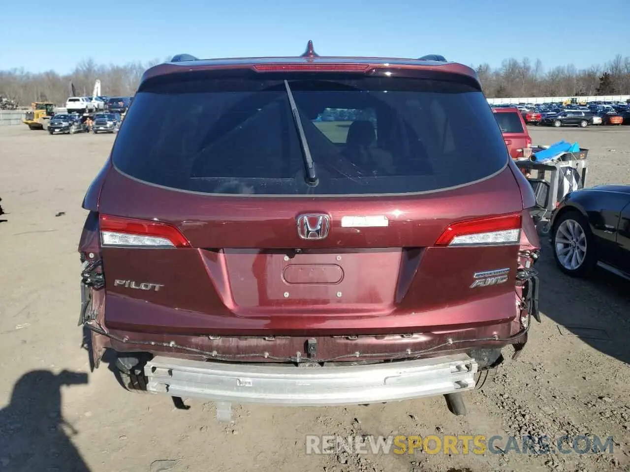 6 Photograph of a damaged car 5FNYF6H25NB033756 HONDA PILOT 2022