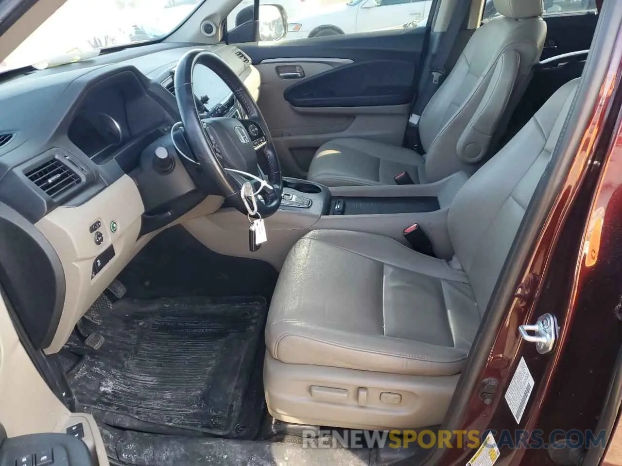 7 Photograph of a damaged car 5FNYF6H25NB033756 HONDA PILOT 2022