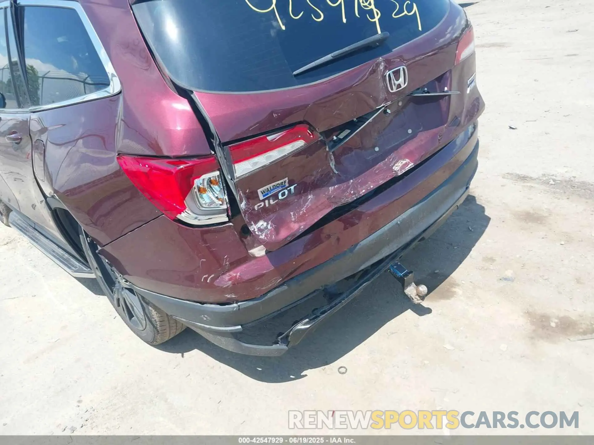 6 Photograph of a damaged car 5FNYF6H25NB043073 HONDA PILOT 2022