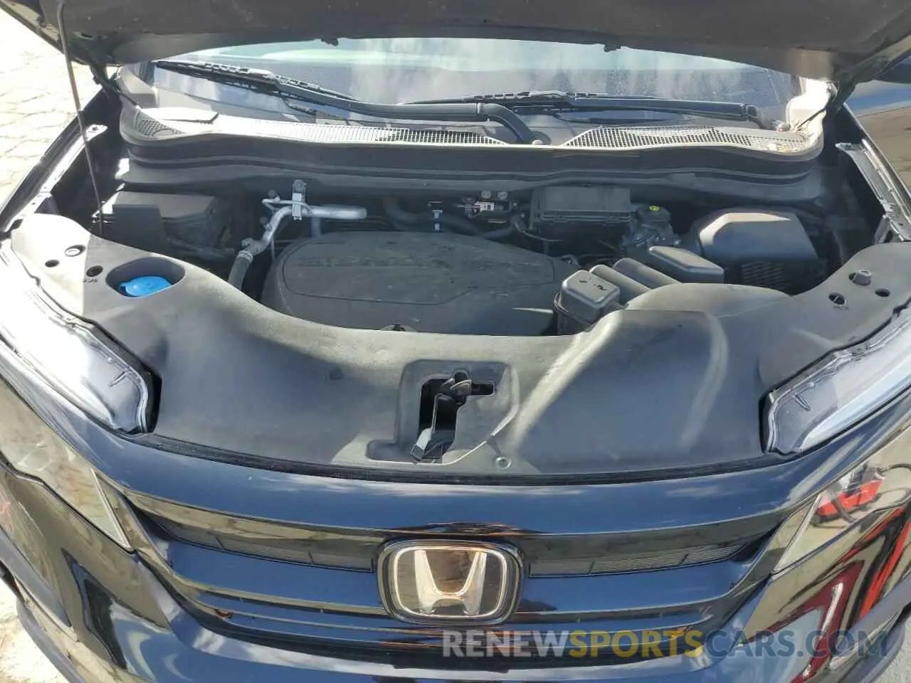 11 Photograph of a damaged car 5FNYF6H25NB055899 HONDA PILOT 2022