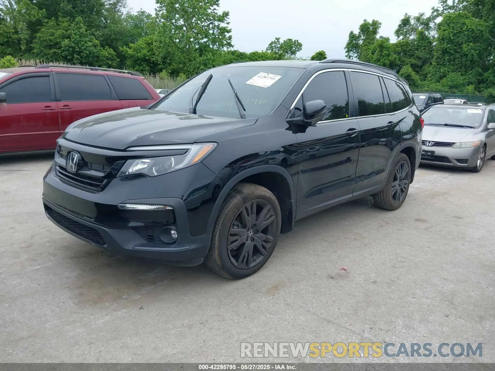 2 Photograph of a damaged car 5FNYF6H25NB083752 HONDA PILOT 2022