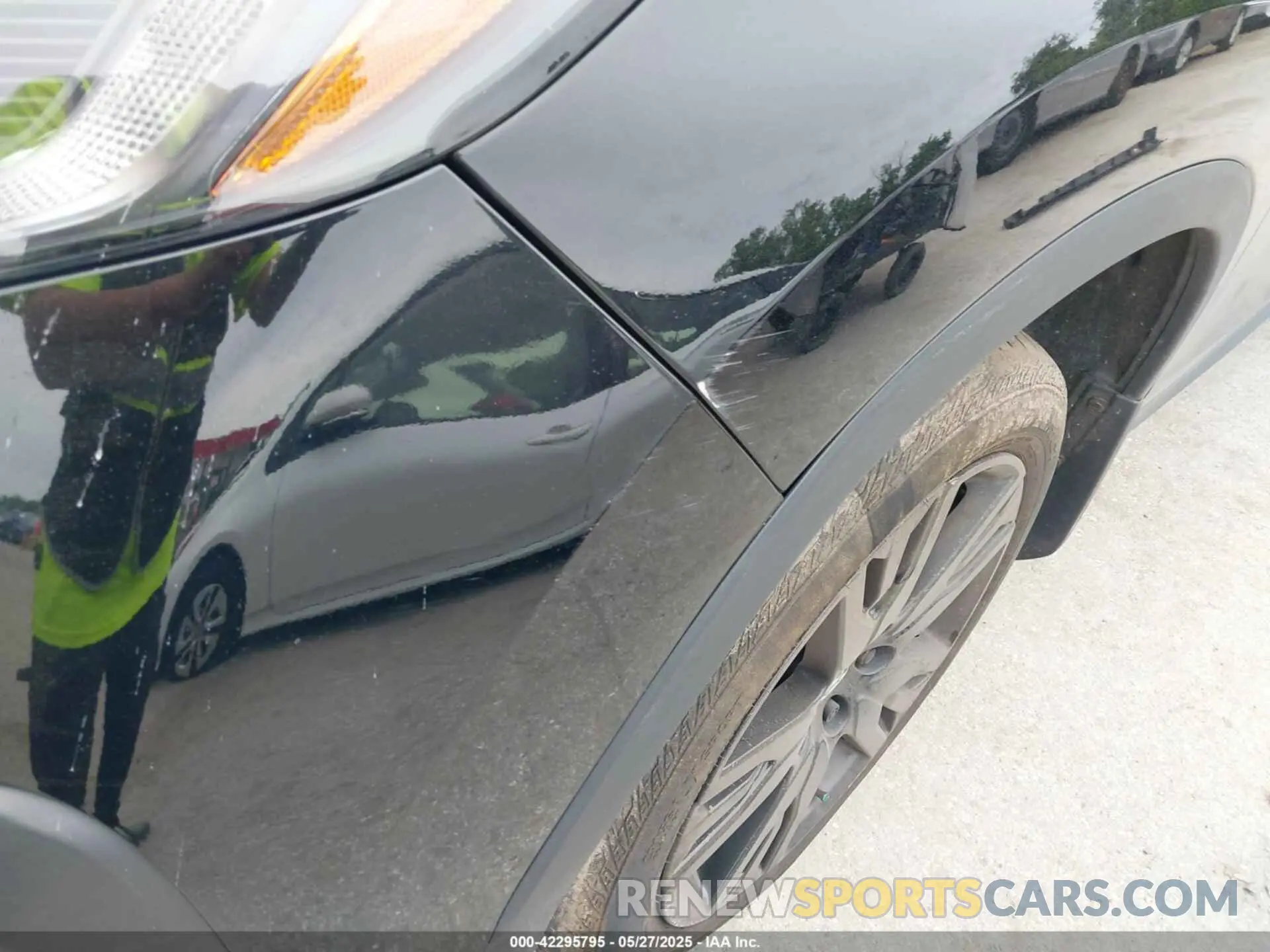 6 Photograph of a damaged car 5FNYF6H25NB083752 HONDA PILOT 2022