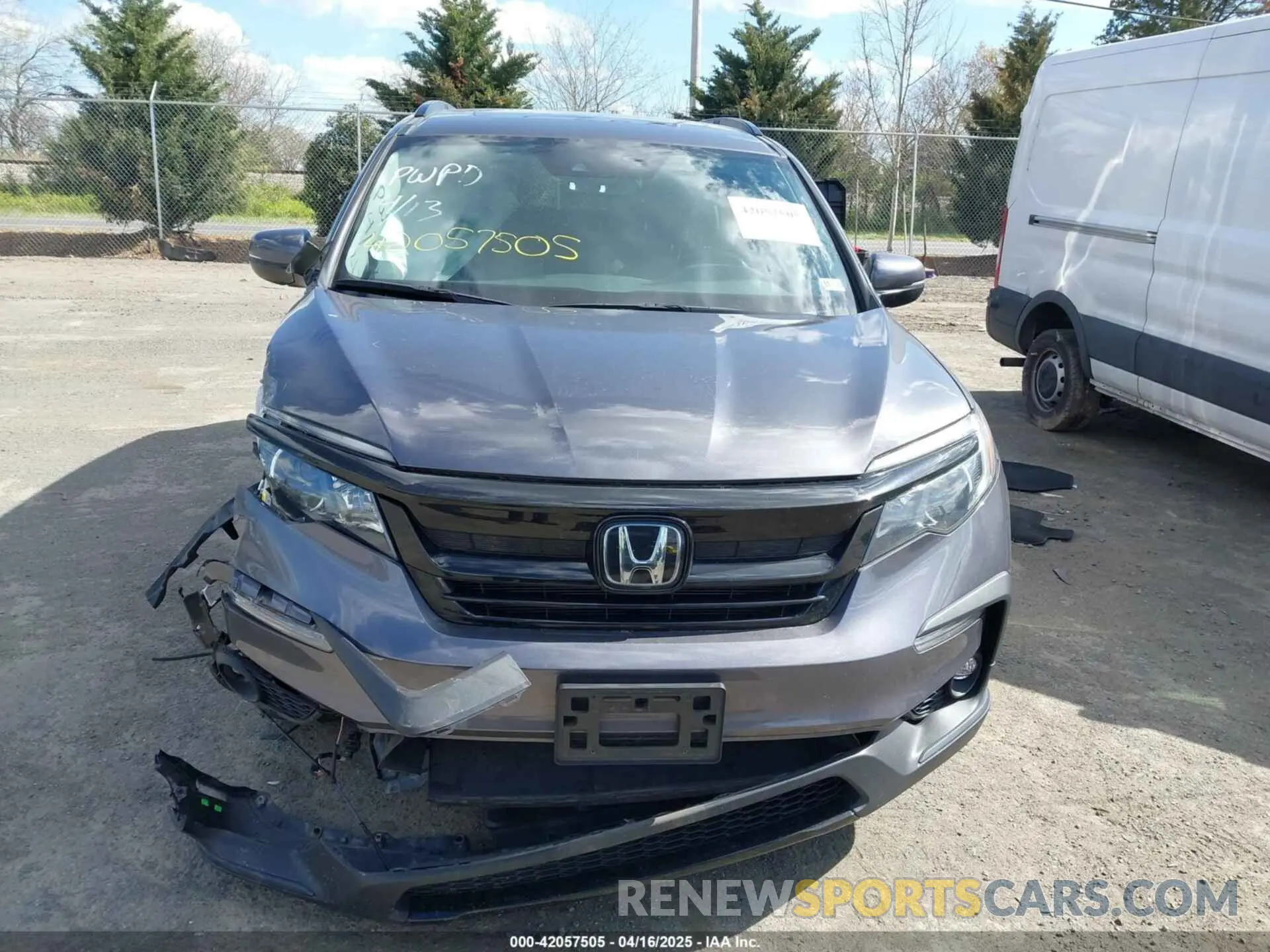 12 Photograph of a damaged car 5FNYF6H25NB096680 HONDA PILOT 2022
