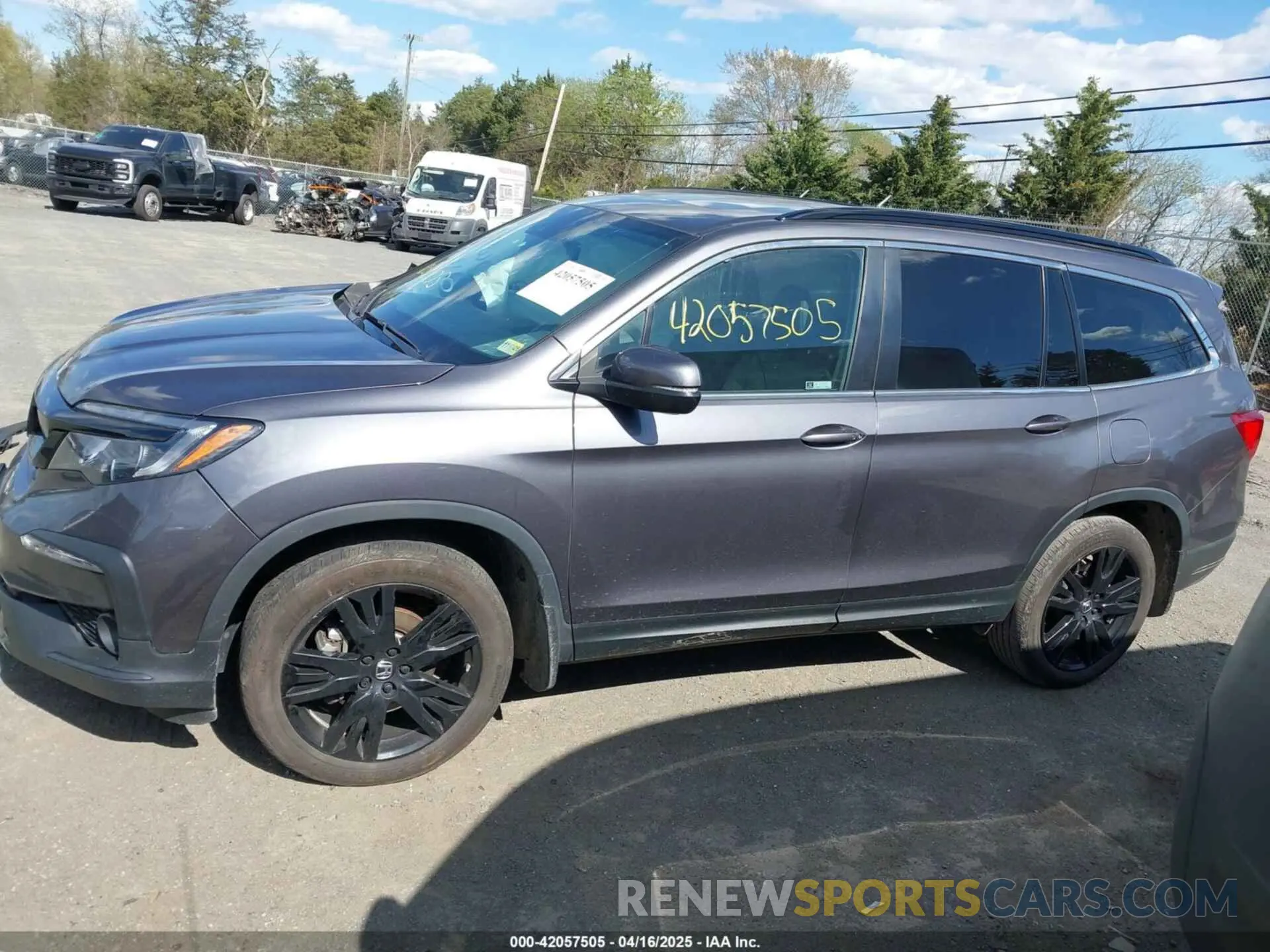 14 Photograph of a damaged car 5FNYF6H25NB096680 HONDA PILOT 2022