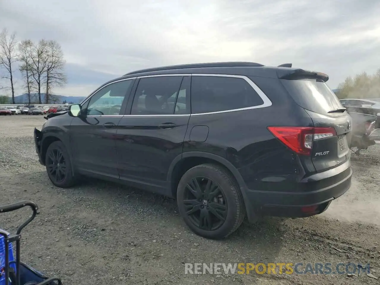 2 Photograph of a damaged car 5FNYF6H26NB101062 HONDA PILOT 2022