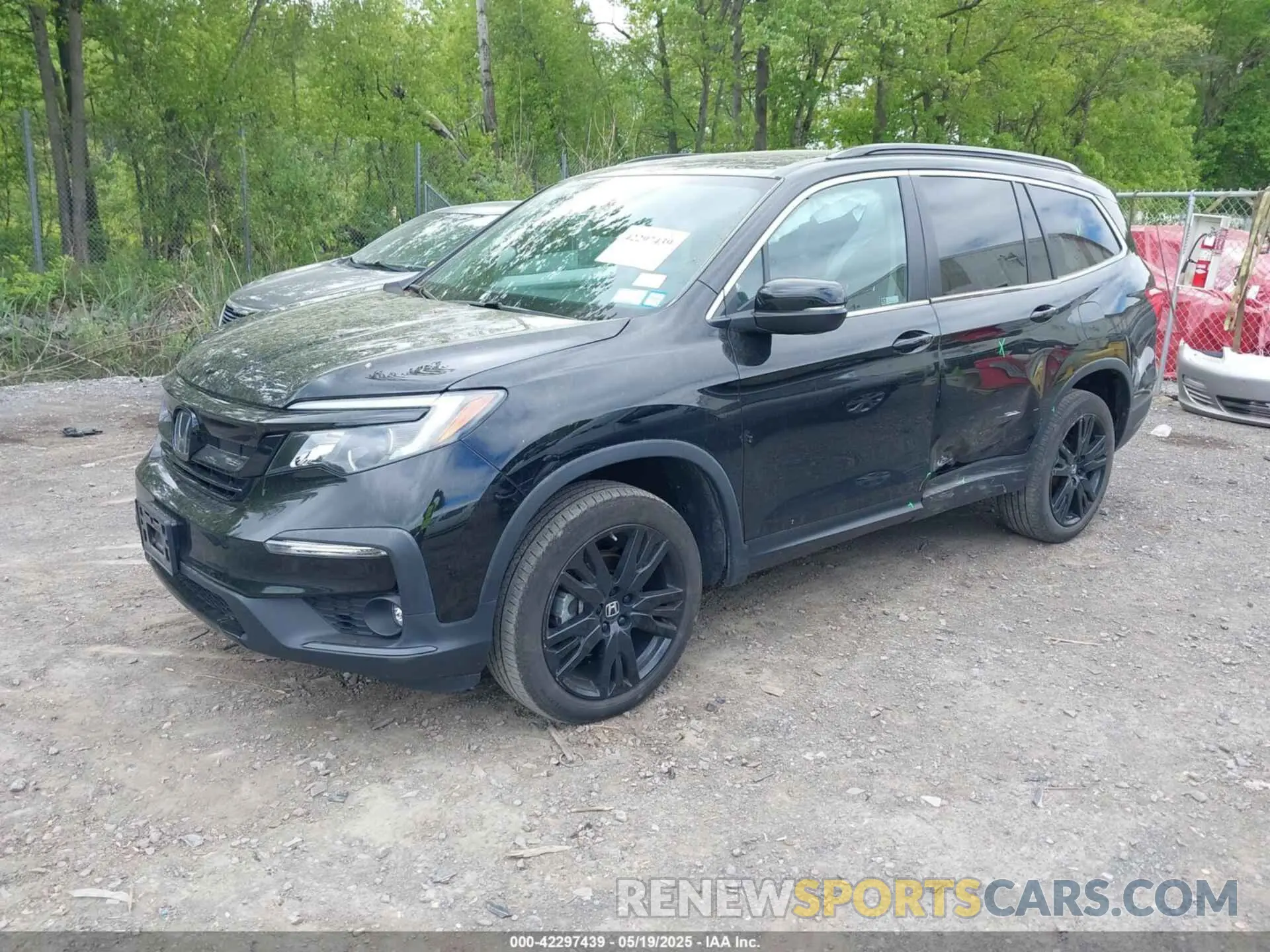 2 Photograph of a damaged car 5FNYF6H27NB005196 HONDA PILOT 2022