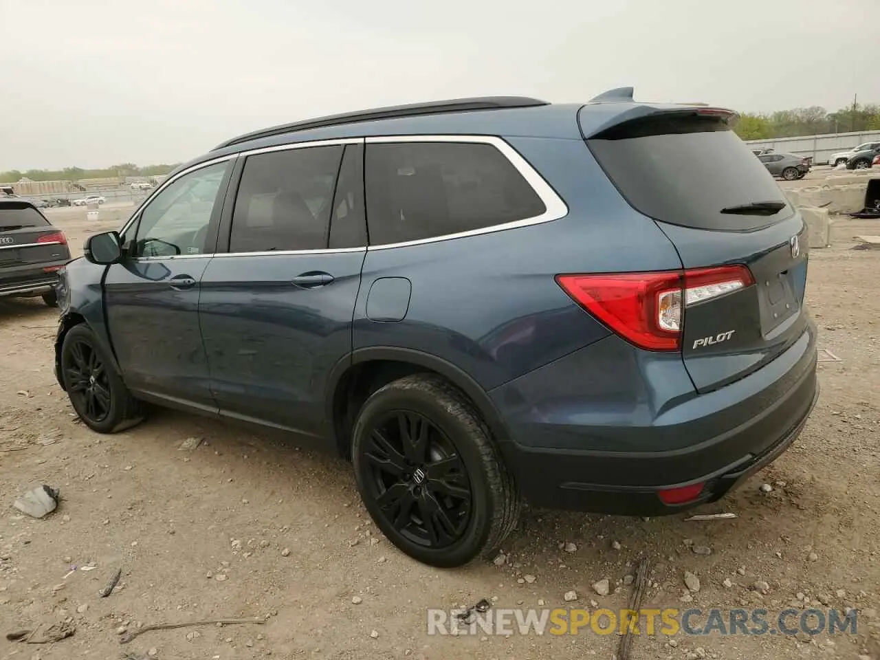 2 Photograph of a damaged car 5FNYF6H27NB033838 HONDA PILOT 2022
