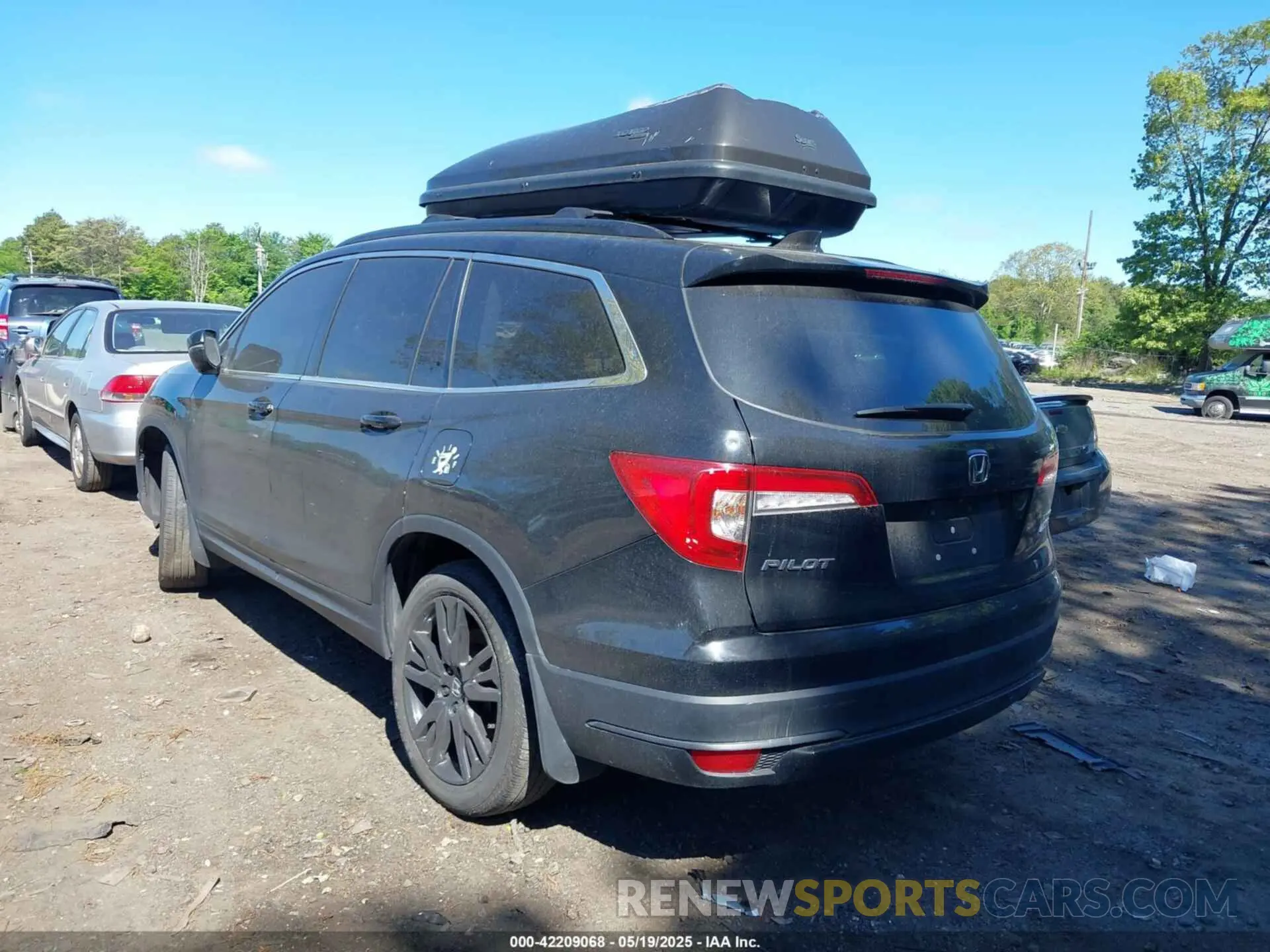 3 Photograph of a damaged car 5FNYF6H28NB014117 HONDA PILOT 2022