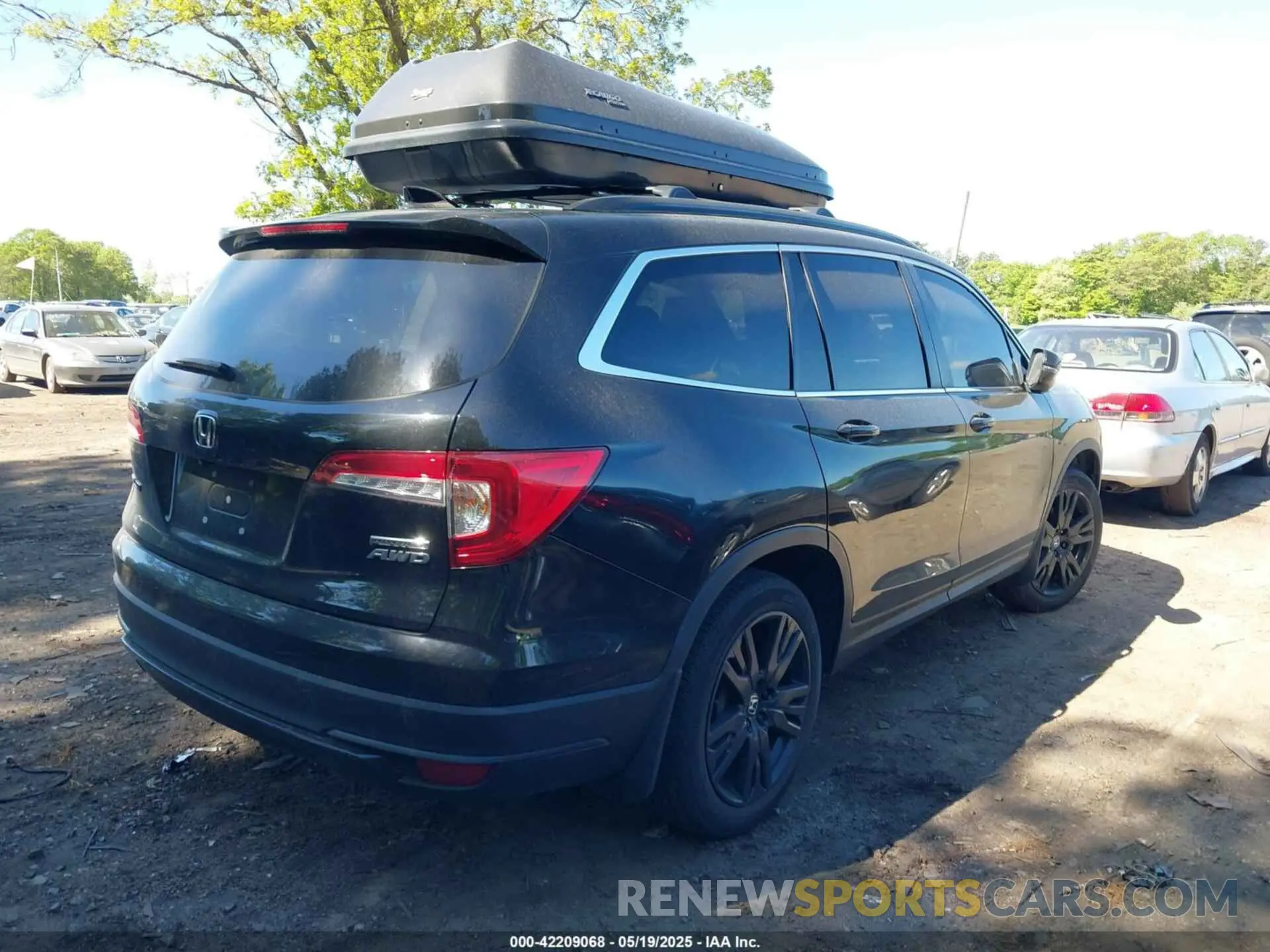 4 Photograph of a damaged car 5FNYF6H28NB014117 HONDA PILOT 2022