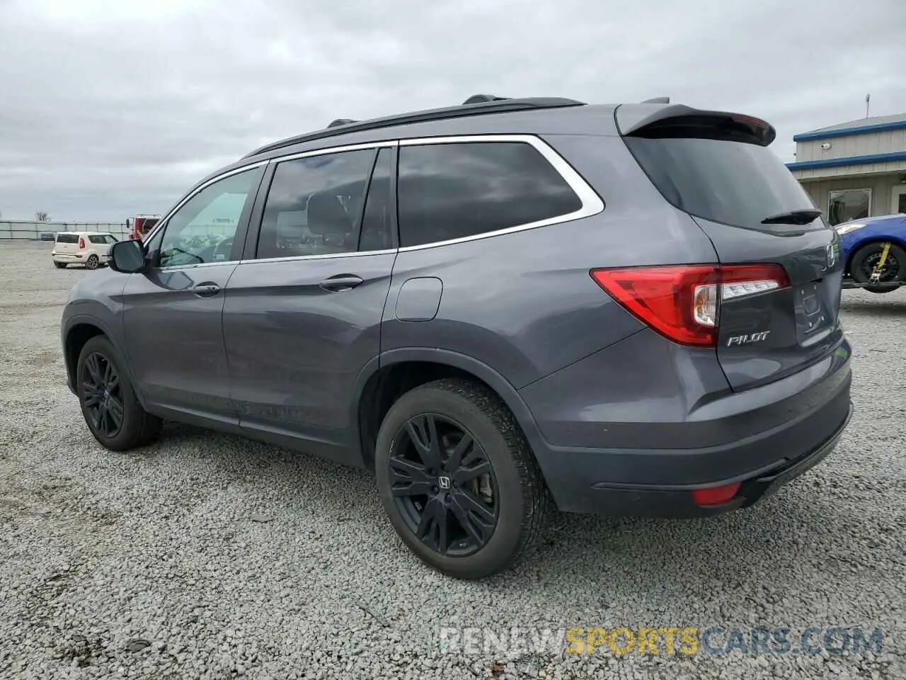 2 Photograph of a damaged car 5FNYF6H28NB056190 HONDA PILOT 2022