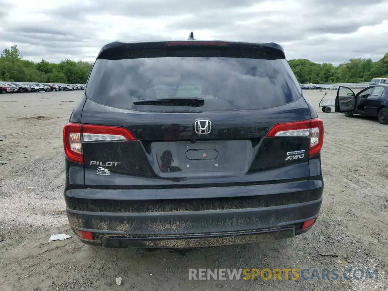 6 Photograph of a damaged car 5FNYF6H28NB075113 HONDA PILOT 2022