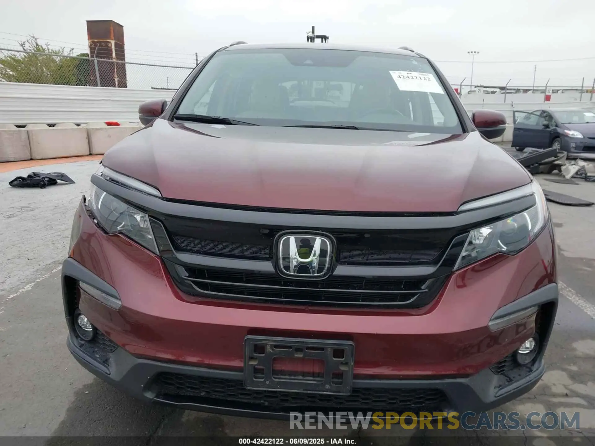11 Photograph of a damaged car 5FNYF6H29NB084385 HONDA PILOT 2022