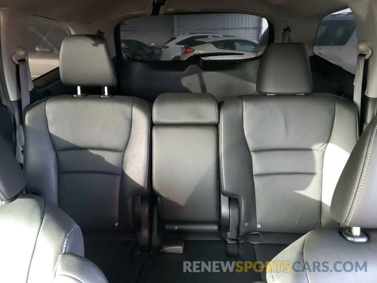 10 Photograph of a damaged car 5FNYF6H29NB097945 HONDA PILOT 2022