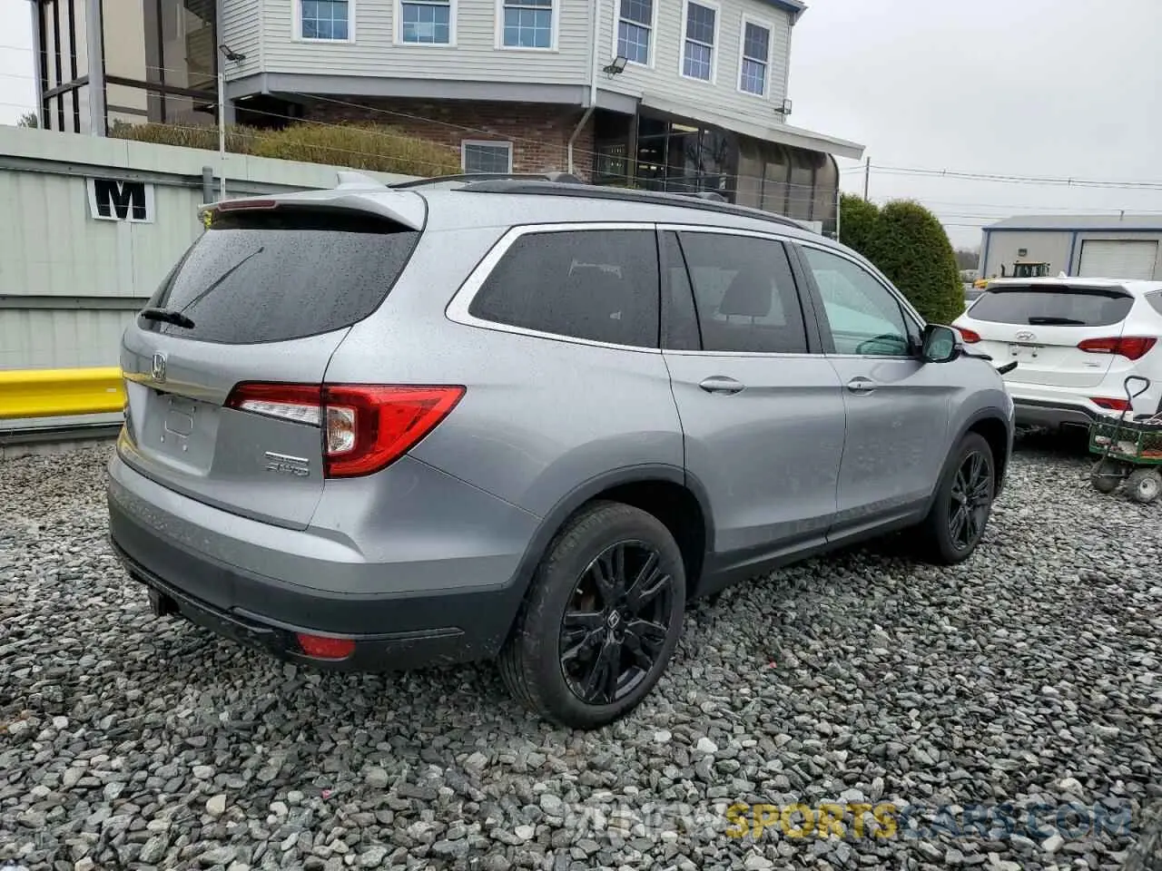 3 Photograph of a damaged car 5FNYF6H2XNB043313 HONDA PILOT 2022