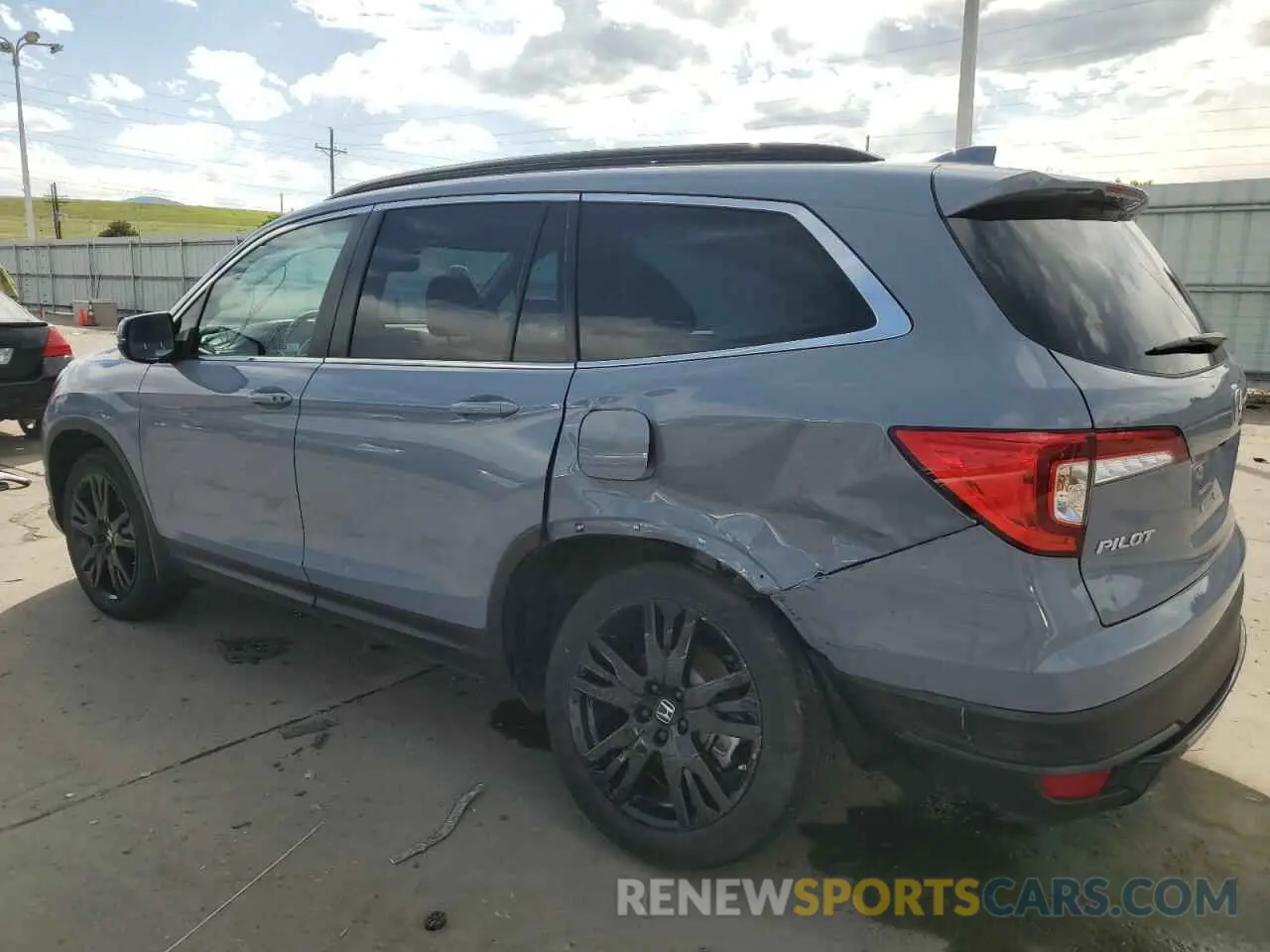 2 Photograph of a damaged car 5FNYF6H2XNB055610 HONDA PILOT 2022