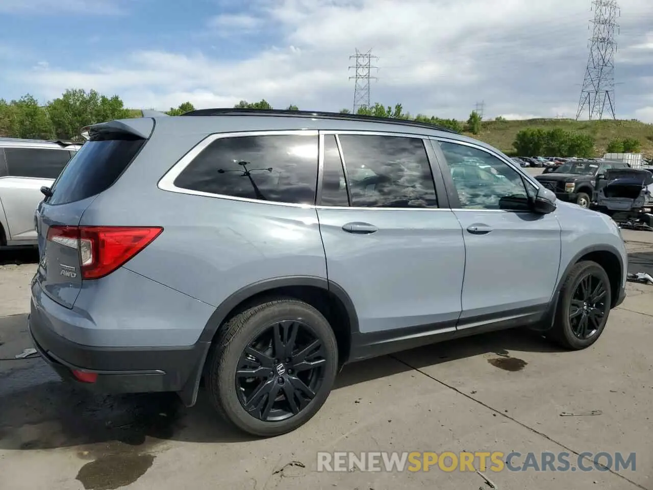 3 Photograph of a damaged car 5FNYF6H2XNB055610 HONDA PILOT 2022