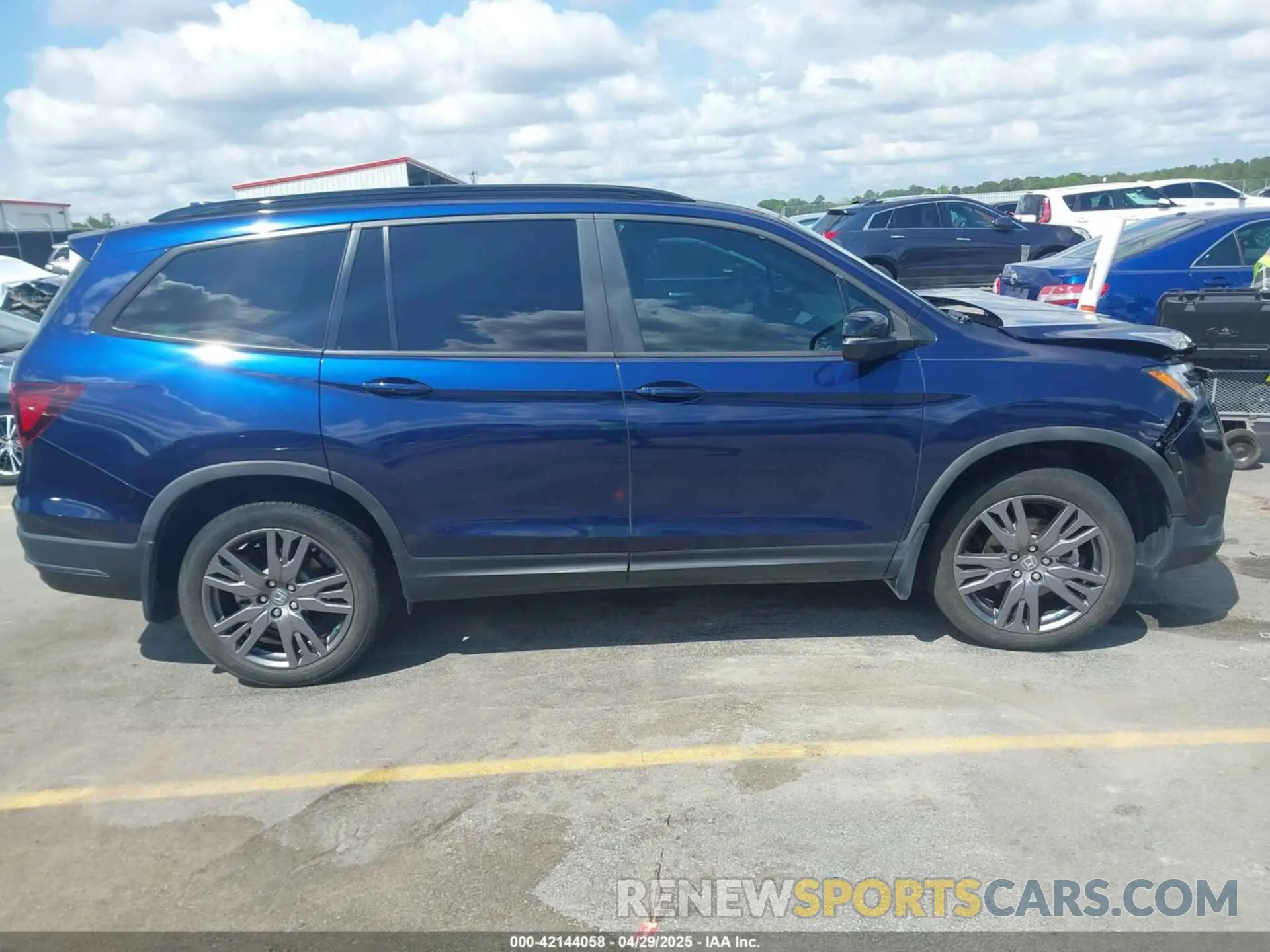 13 Photograph of a damaged car 5FNYF6H31NB075317 HONDA PILOT 2022