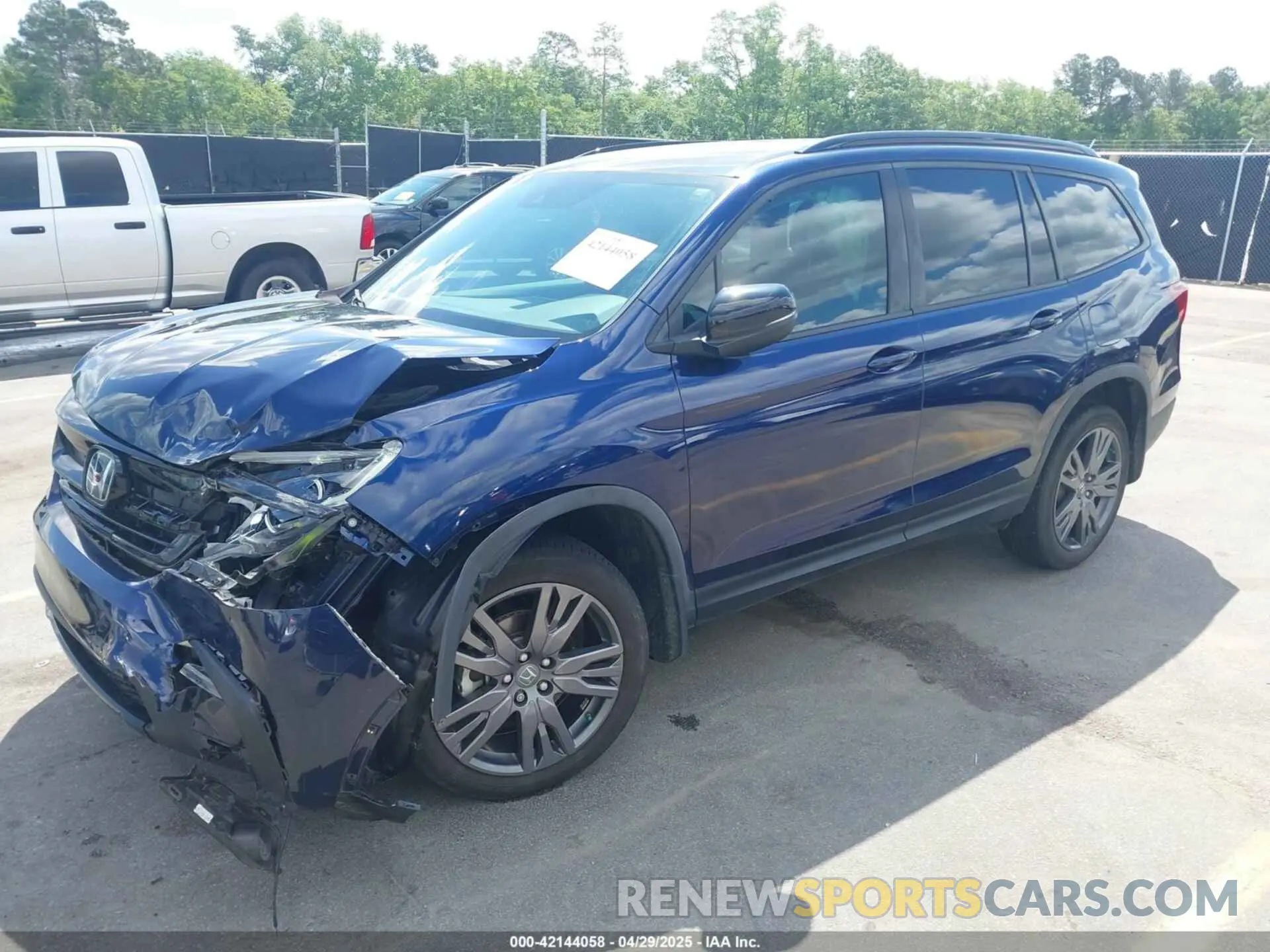2 Photograph of a damaged car 5FNYF6H31NB075317 HONDA PILOT 2022