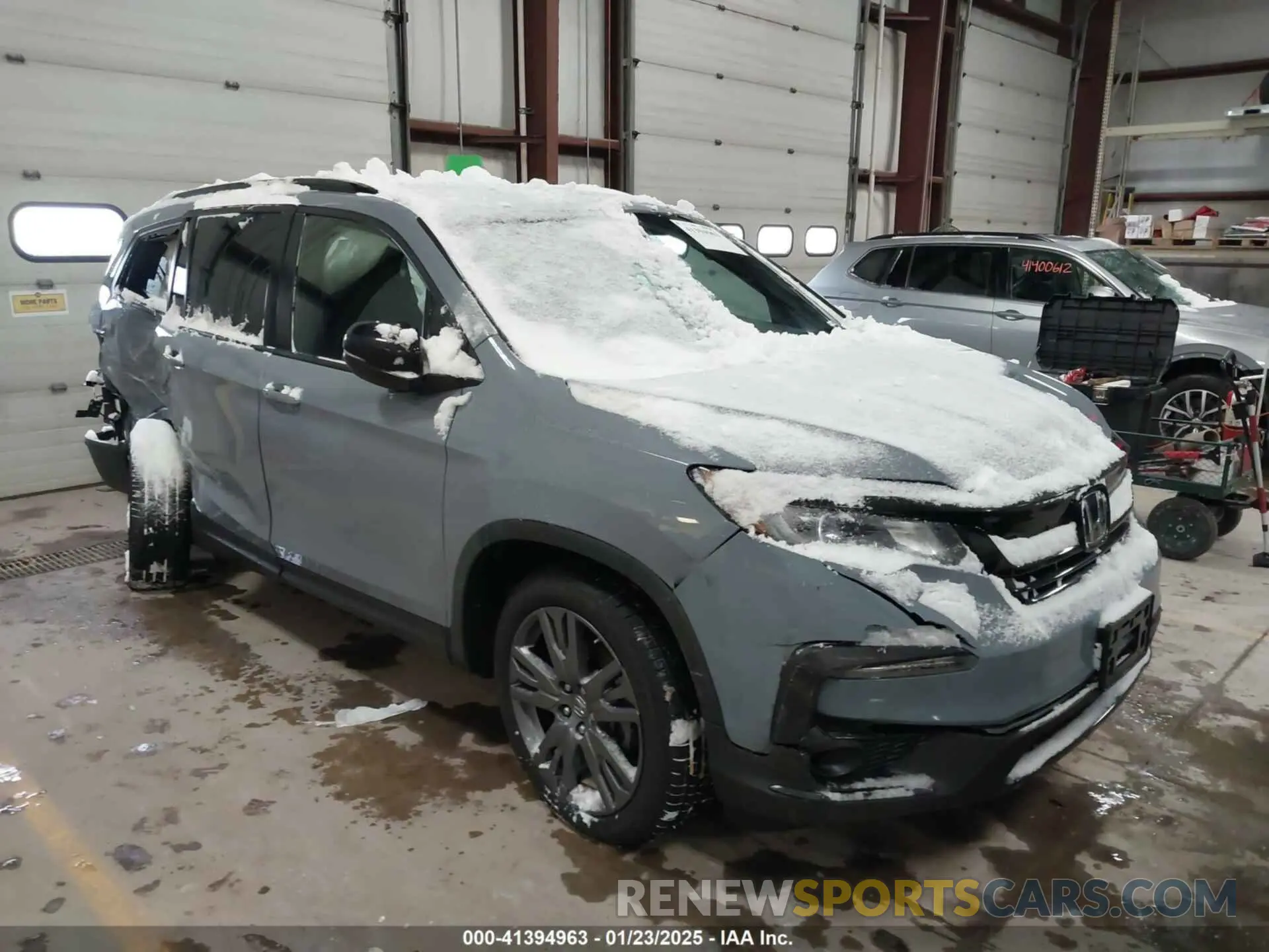 1 Photograph of a damaged car 5FNYF6H33NB035854 HONDA PILOT 2022