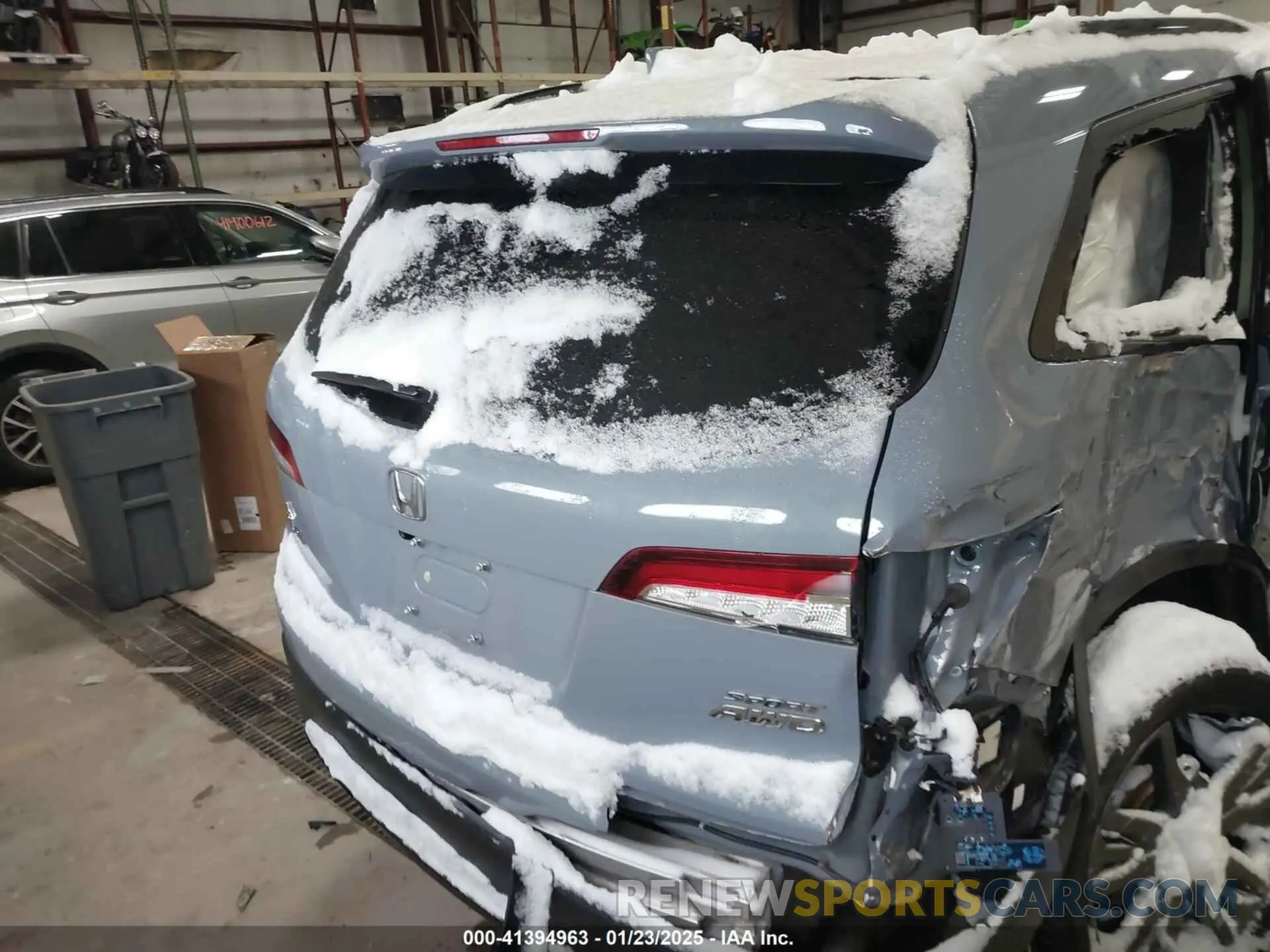 16 Photograph of a damaged car 5FNYF6H33NB035854 HONDA PILOT 2022