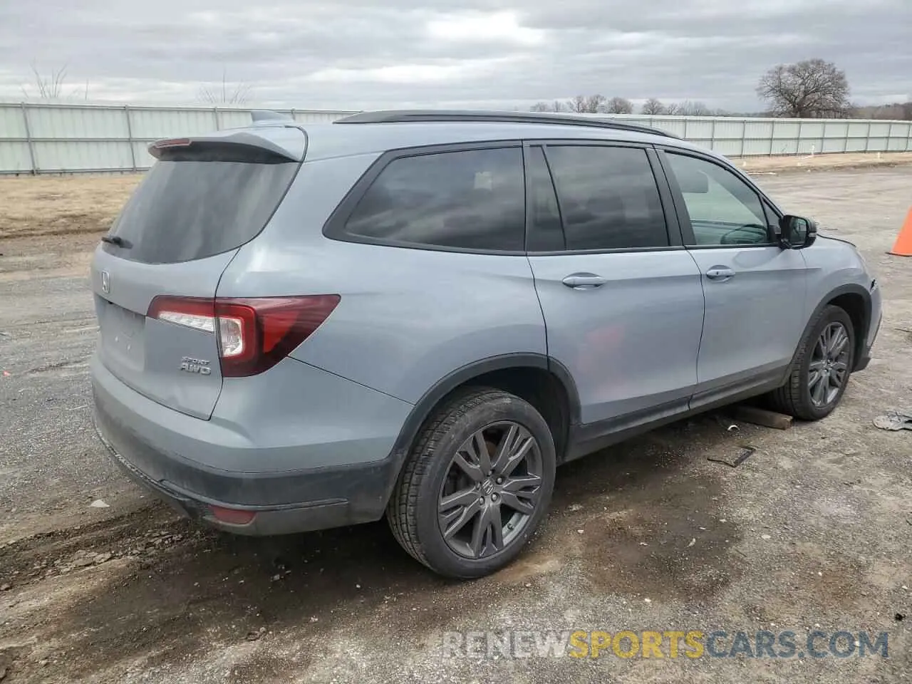 3 Photograph of a damaged car 5FNYF6H33NB046269 HONDA PILOT 2022