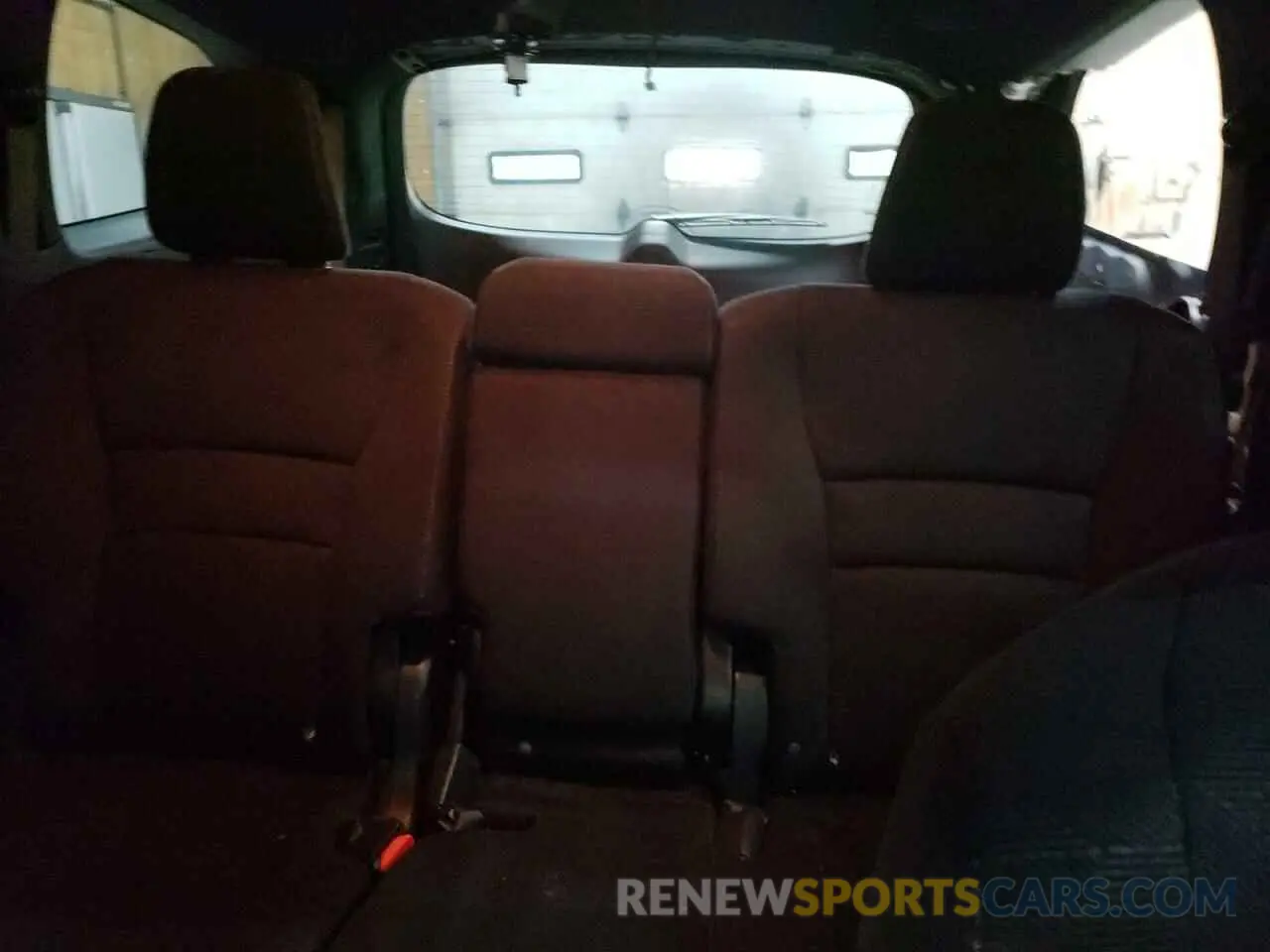 10 Photograph of a damaged car 5FNYF6H35NB066409 HONDA PILOT 2022