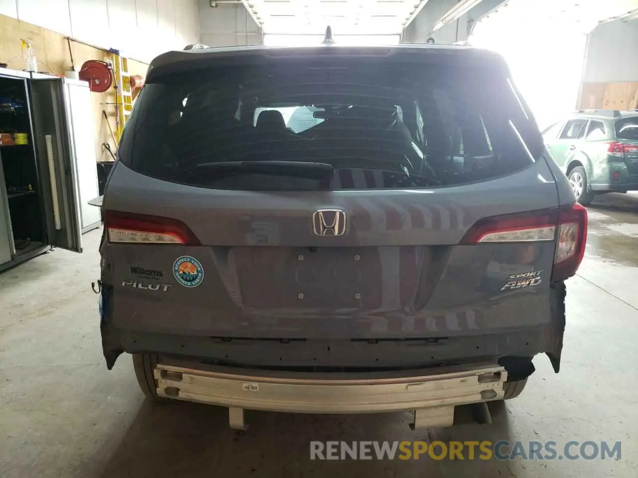 6 Photograph of a damaged car 5FNYF6H35NB066409 HONDA PILOT 2022