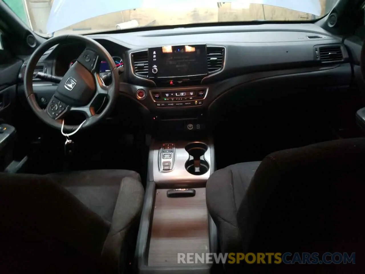 8 Photograph of a damaged car 5FNYF6H35NB066409 HONDA PILOT 2022