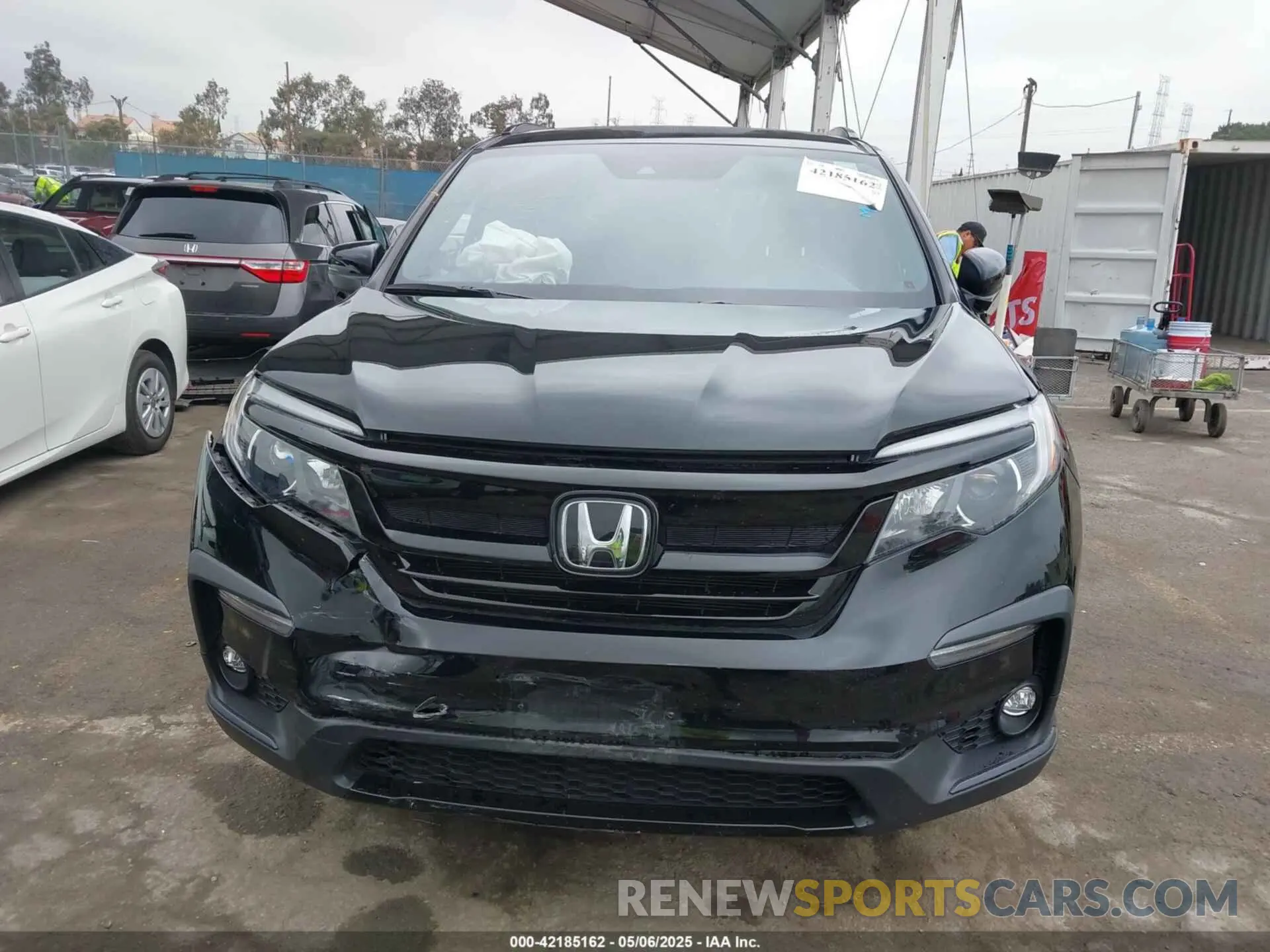 11 Photograph of a damaged car 5FNYF6H38NB059356 HONDA PILOT 2022
